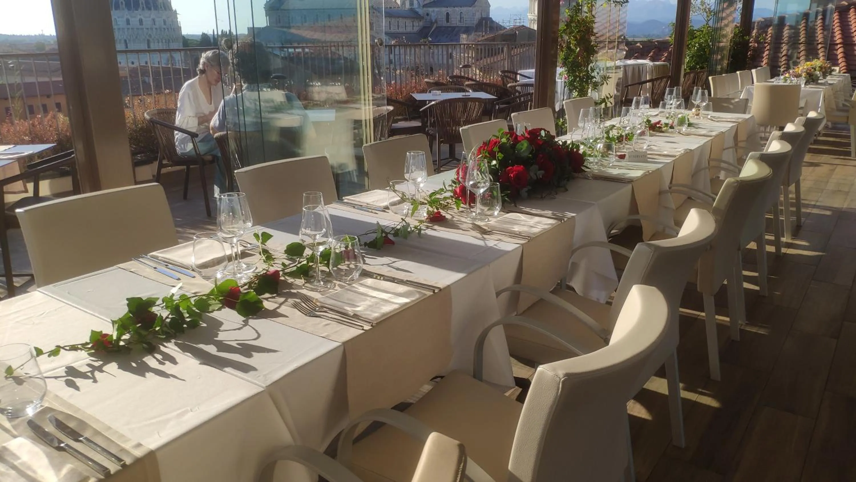 Restaurant/places to eat in Grand Hotel Duomo