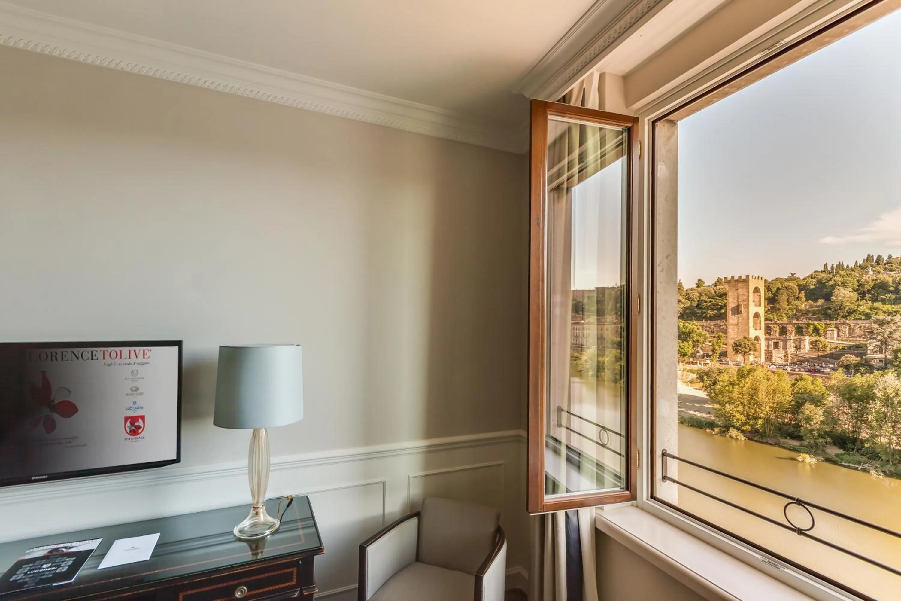 River view in Plaza Hotel Lucchesi