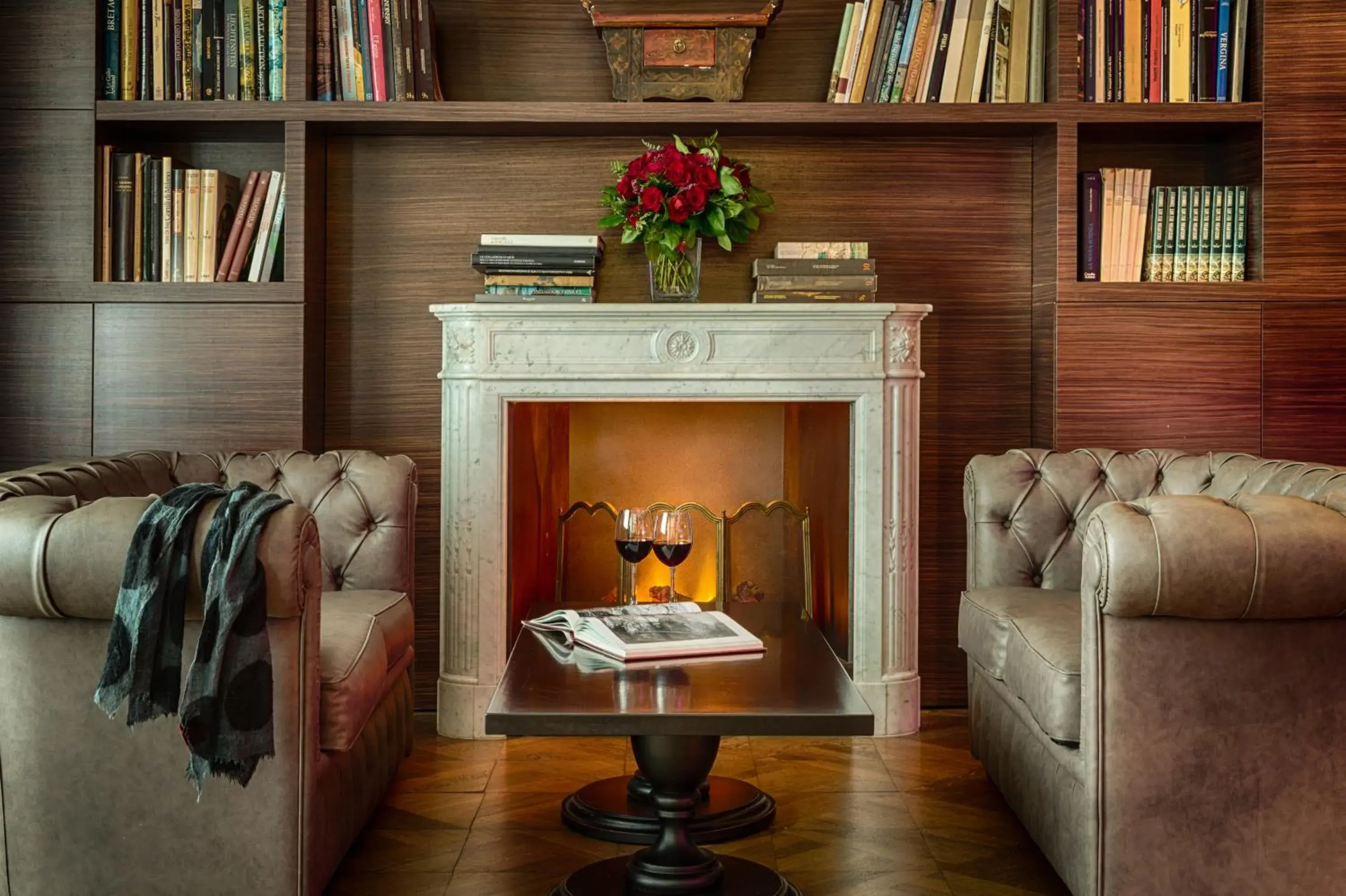 Lounge or bar in Plaza Hotel Lucchesi Lounge or bar in Plaza Hotel Lucchesi