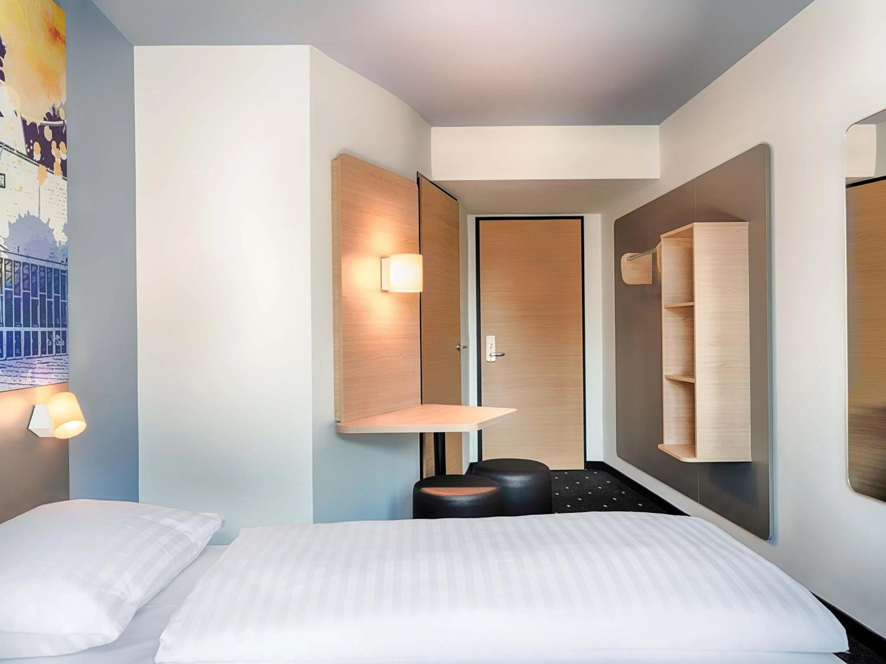 Photo of the whole room, Bed in B&B Hotel Wien-Stadthalle