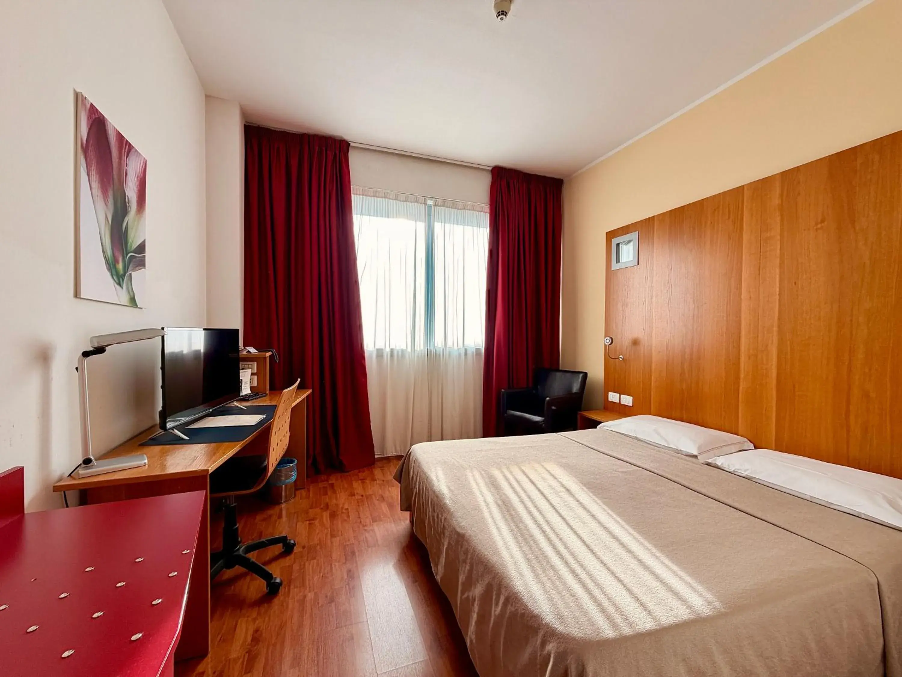 Bed in Executive Hotel Bed in Executive Hotel