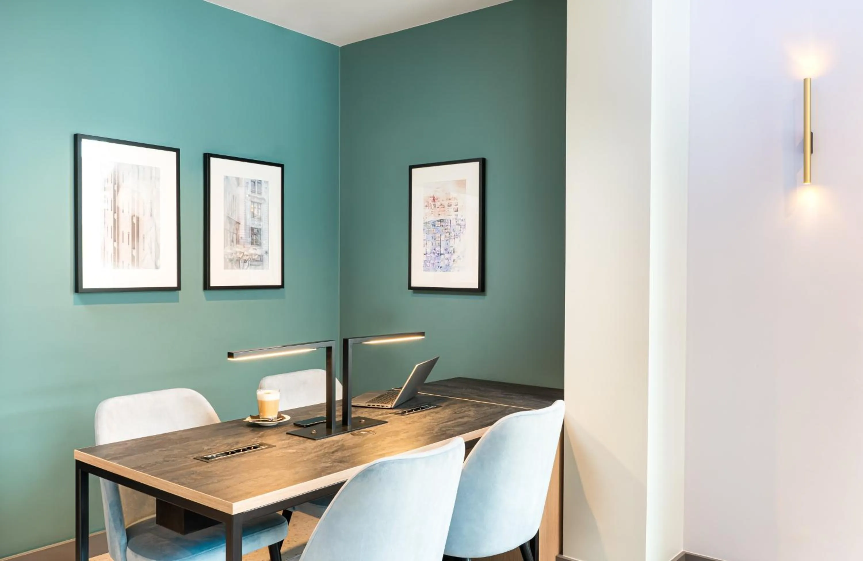 Business facilities in Leonardo Hotel Hamburg Altona