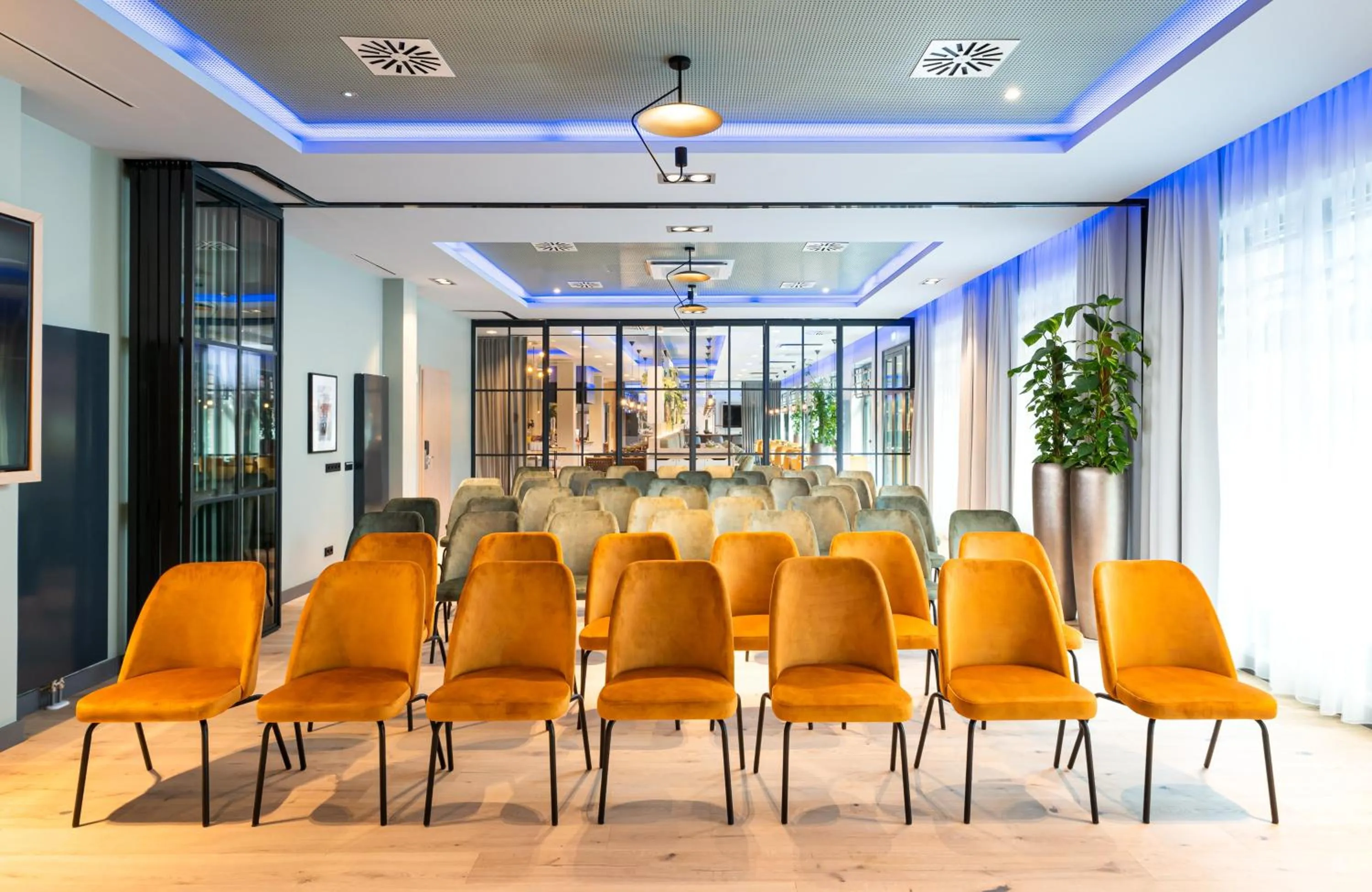 Meeting/conference room in Leonardo Hotel Hamburg Altona
