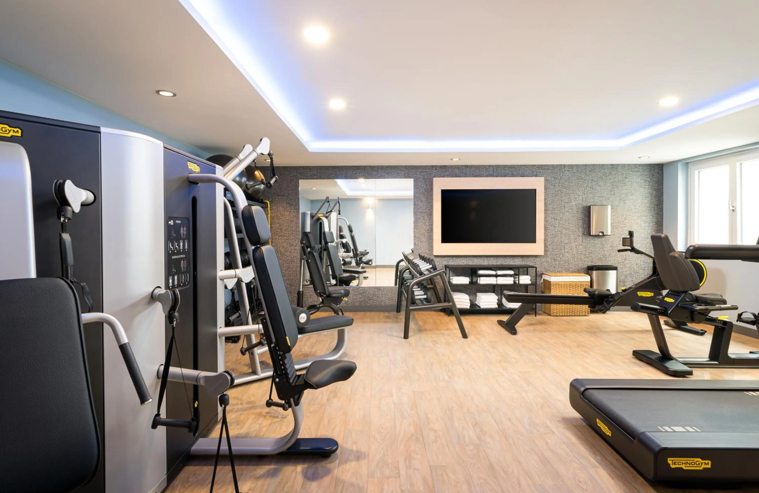 Fitness centre/facilities in Leonardo Hotel Hamburg Altona