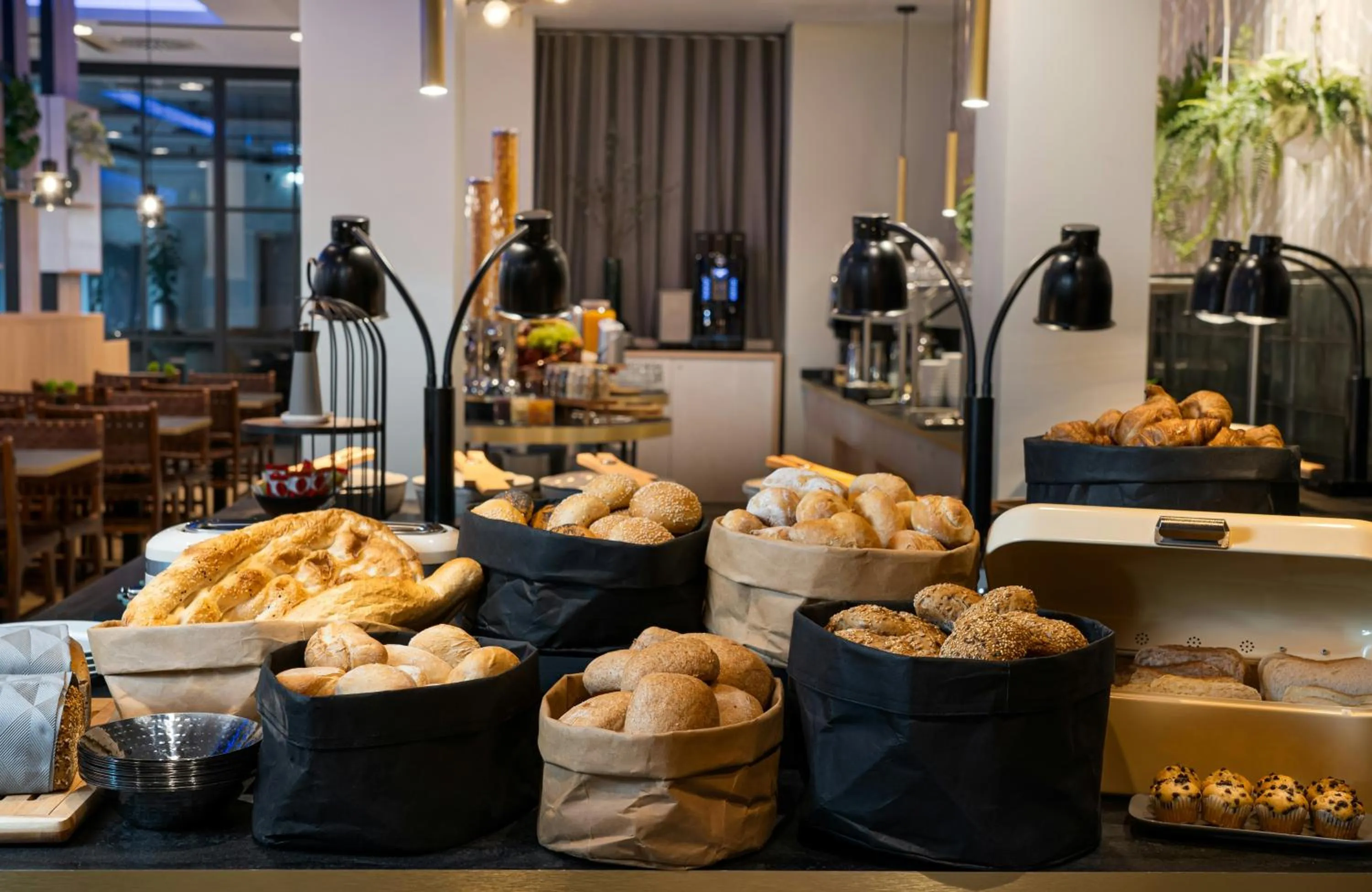 Buffet breakfast in Leonardo Hotel Hamburg Altona