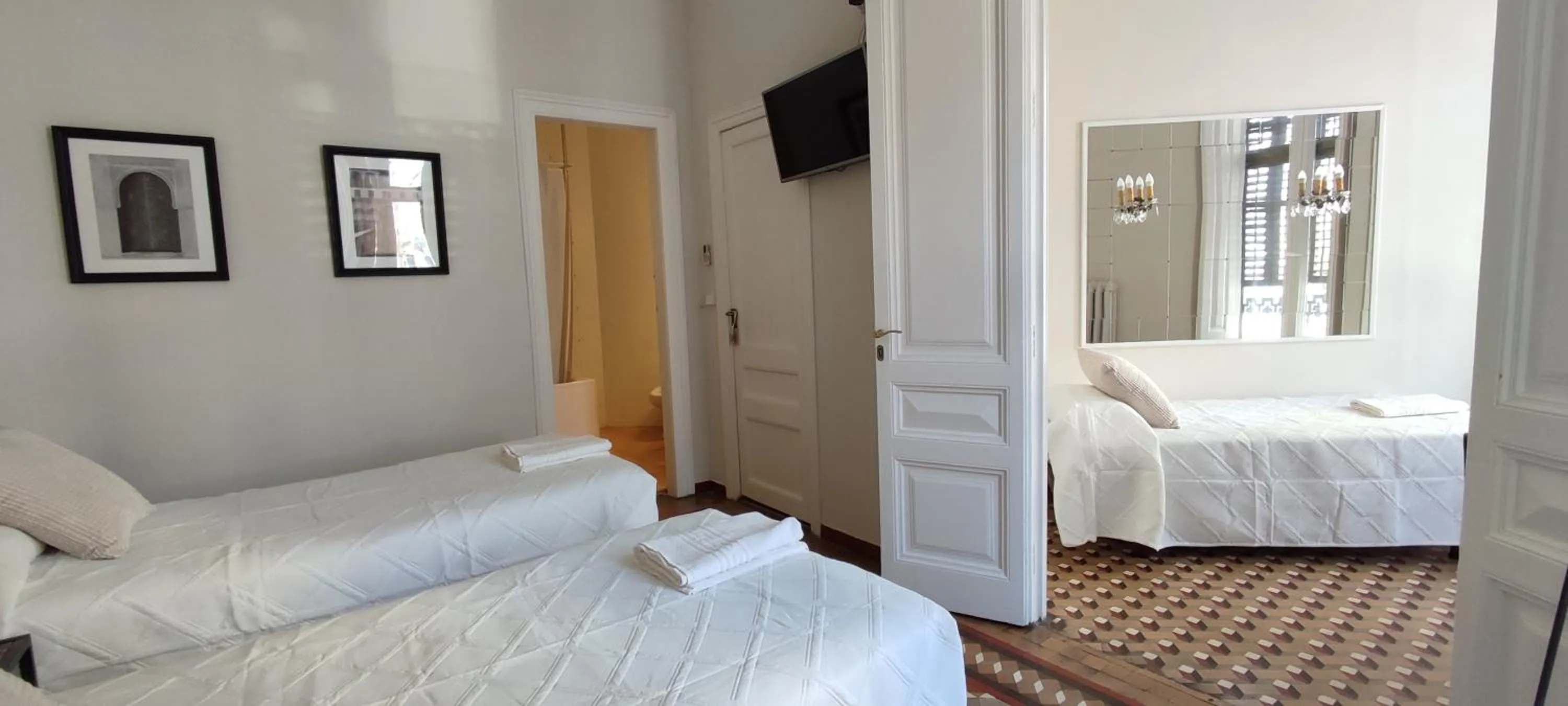 Bedroom, Bed in Casa Consell Bailen, Guest House