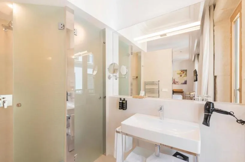 Bathroom in Eurostars Pórtico Alicante