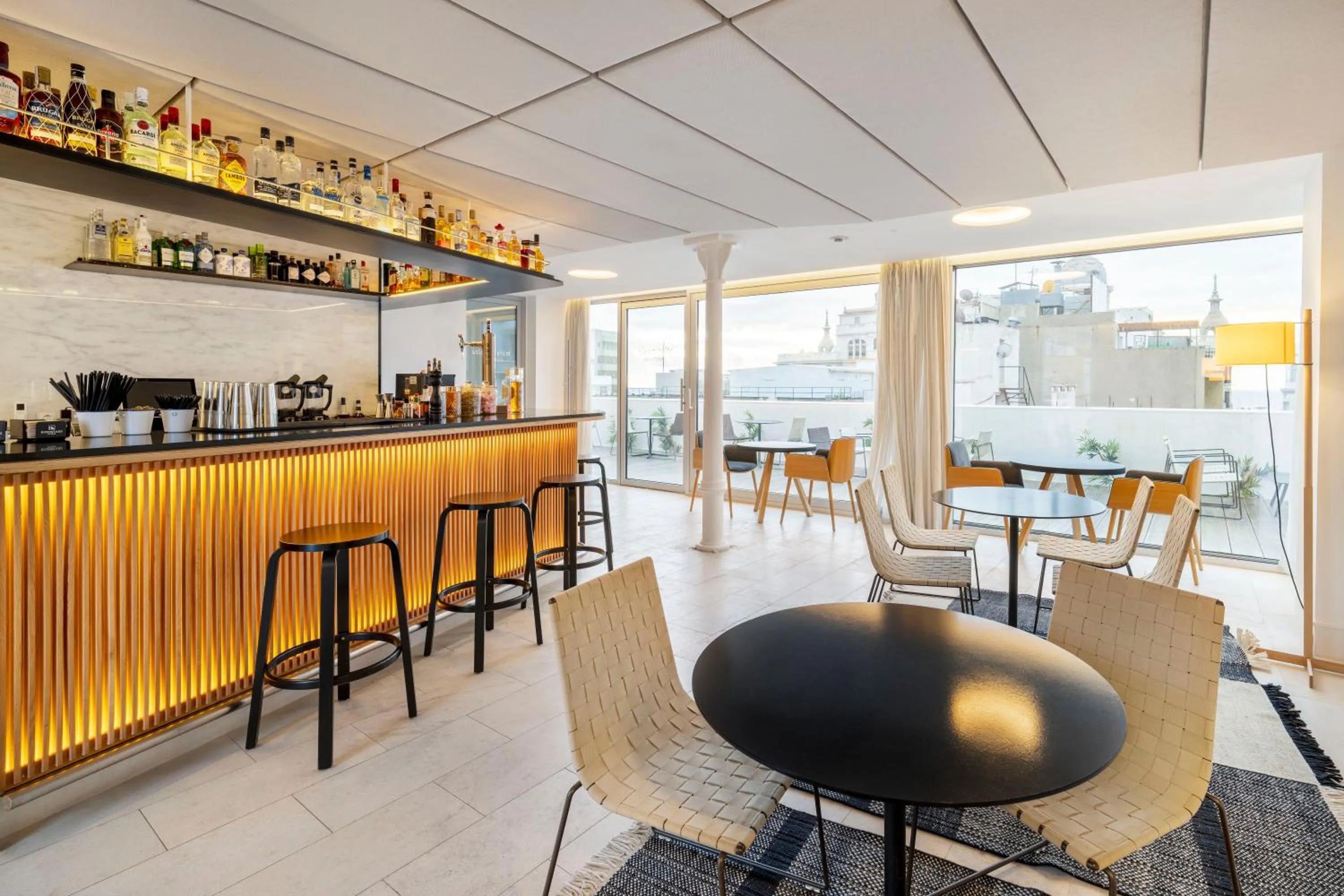 Restaurant/places to eat in Eurostars Pórtico Alicante