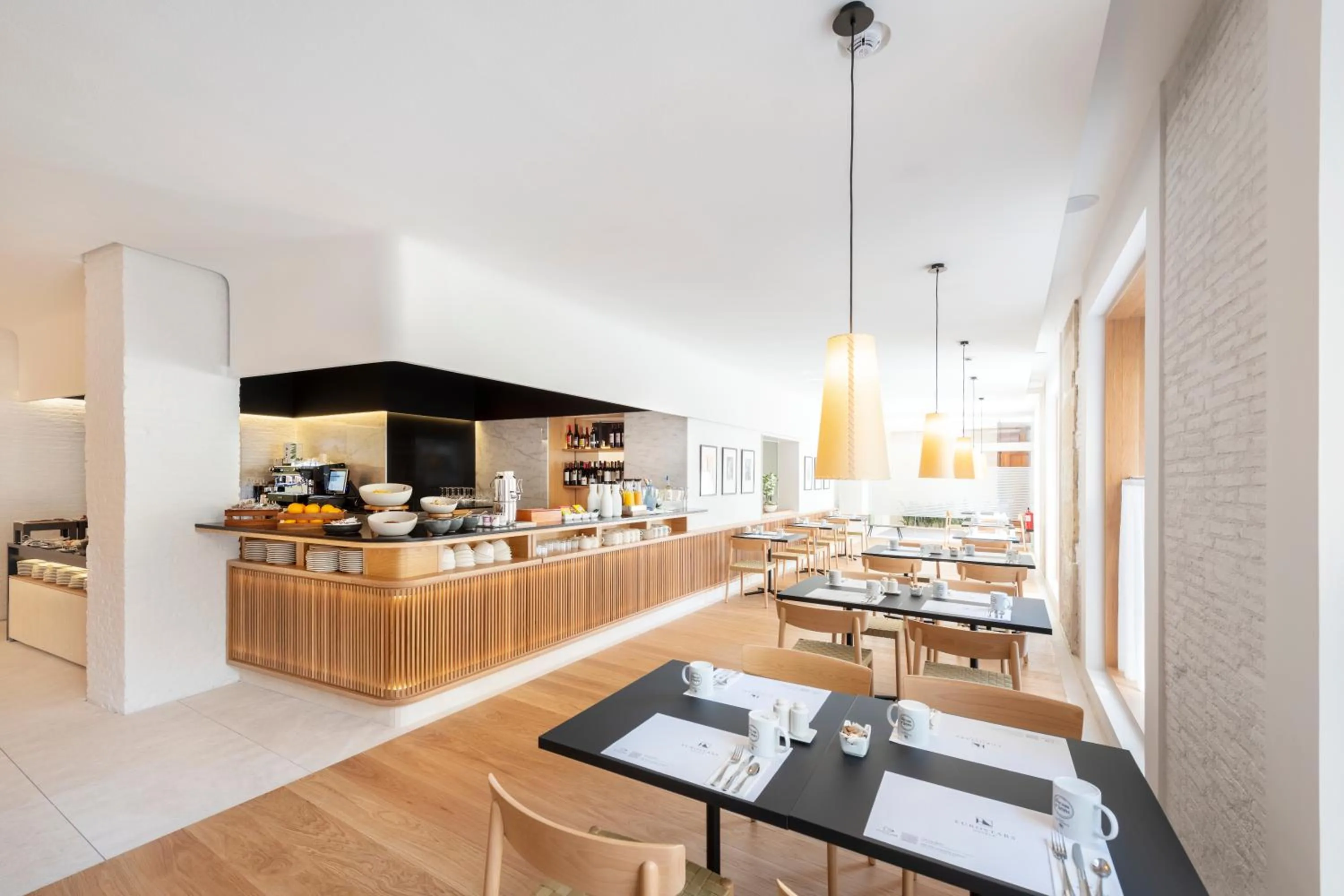 Buffet breakfast in Eurostars Pórtico Alicante