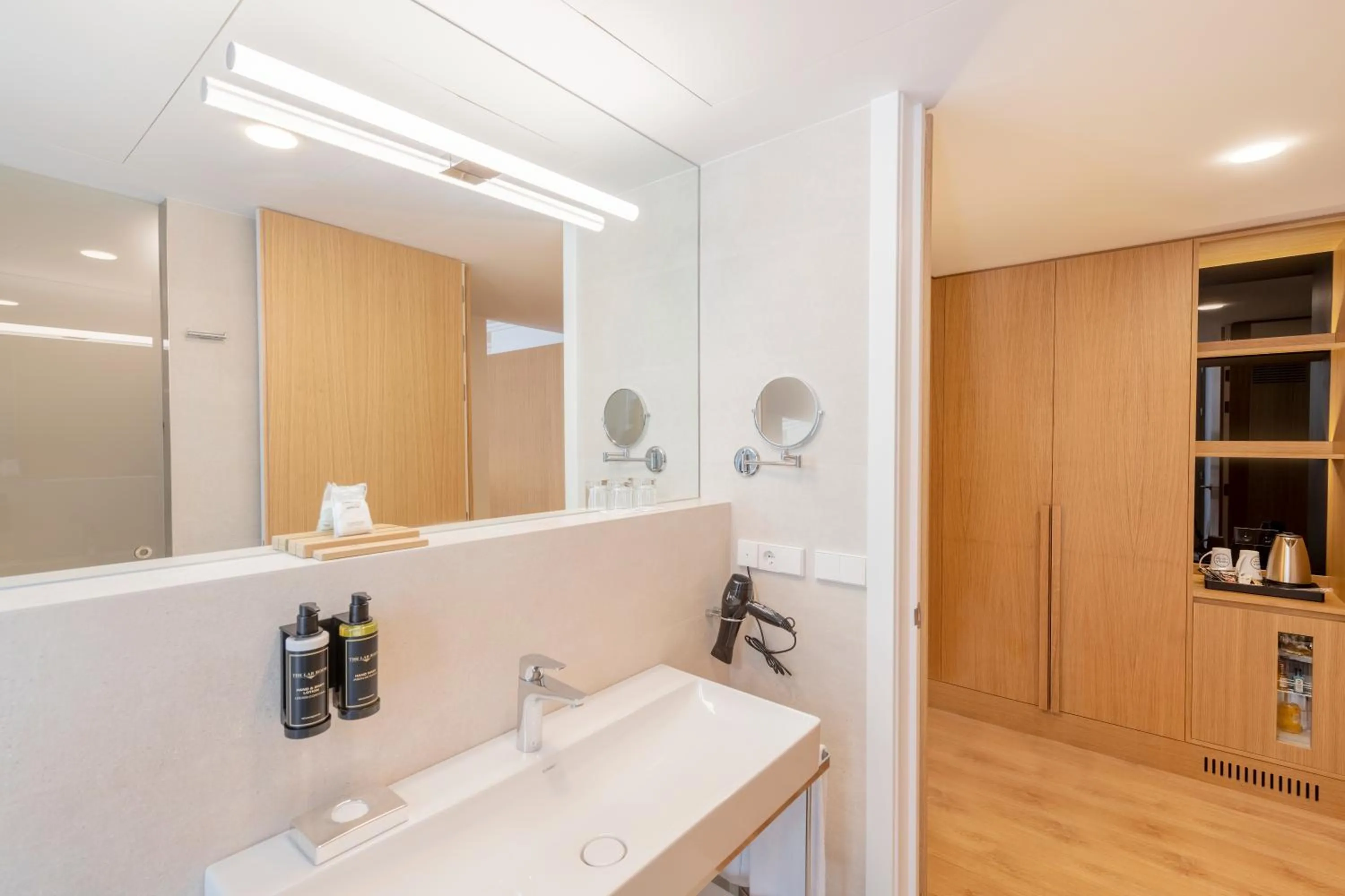 Bathroom in Eurostars Pórtico Alicante