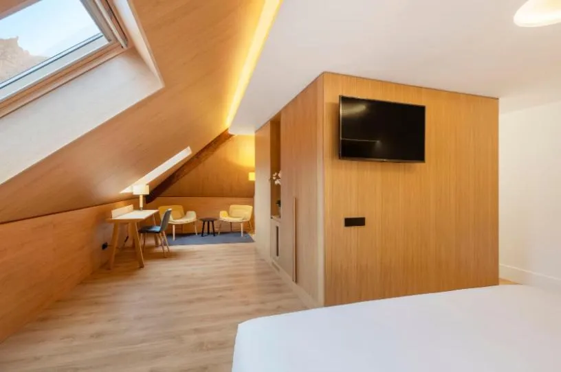 Bedroom, Bed in Eurostars Pórtico Alicante