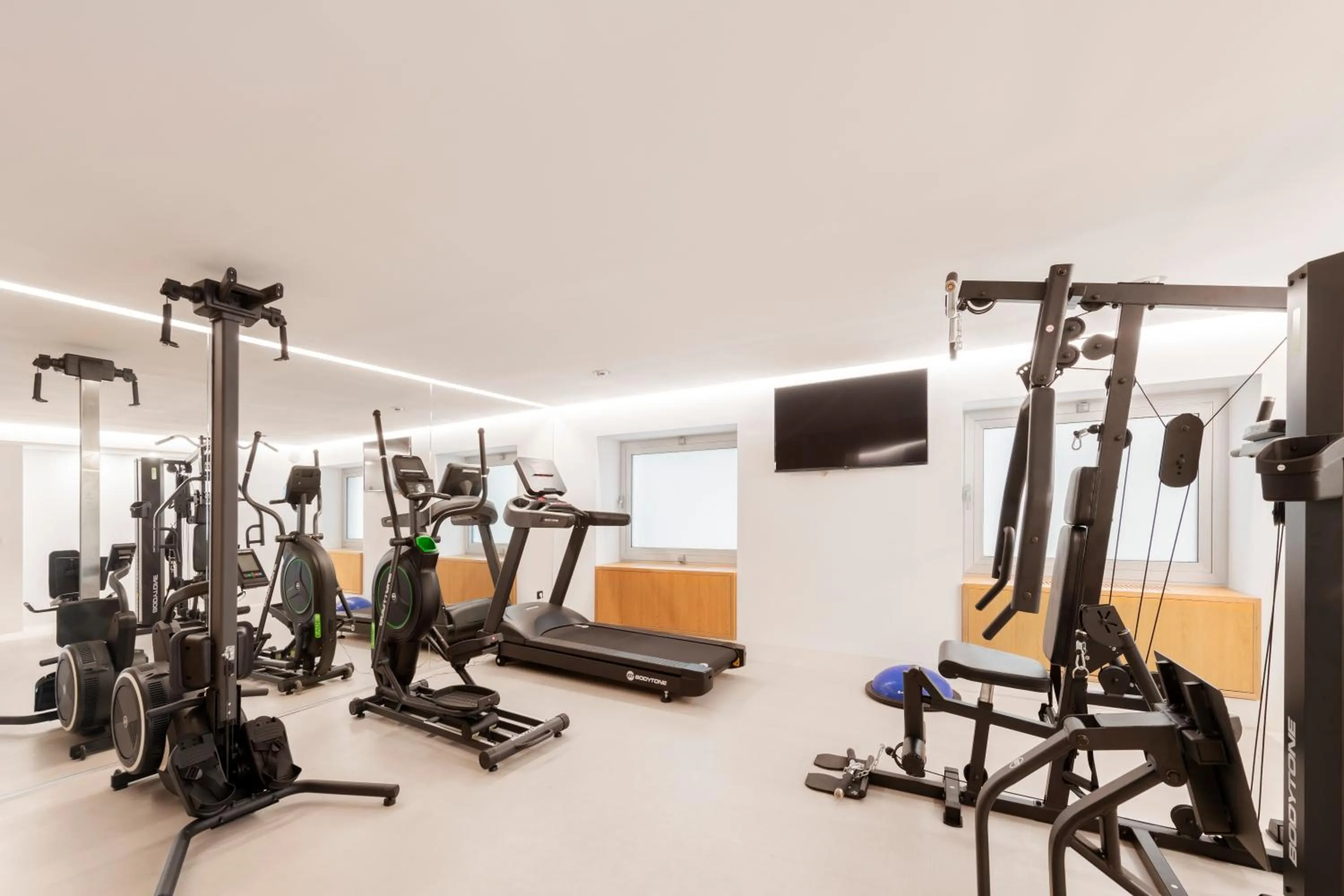 Fitness centre/facilities in Eurostars Pórtico Alicante