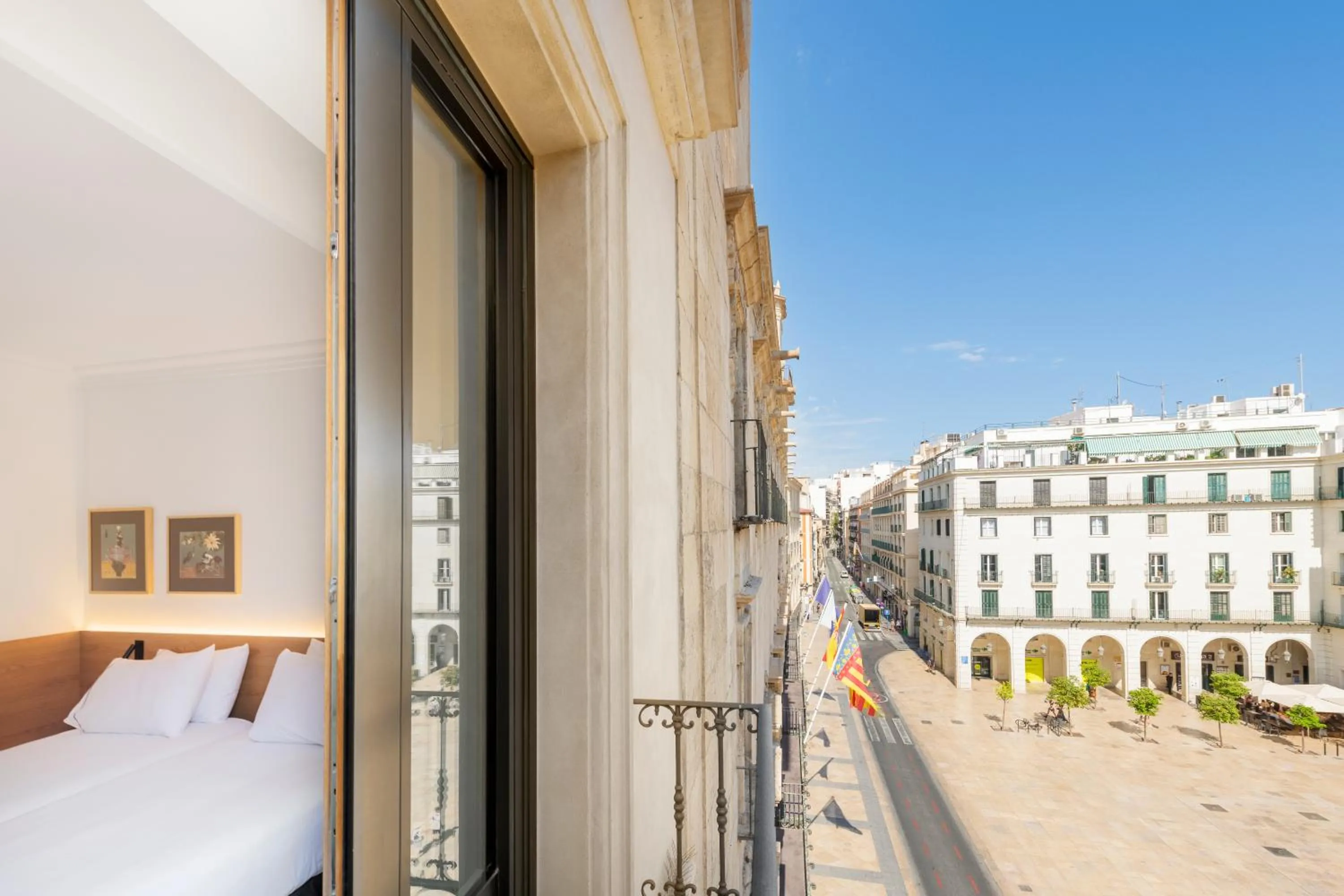 Landmark view in Eurostars Pórtico Alicante