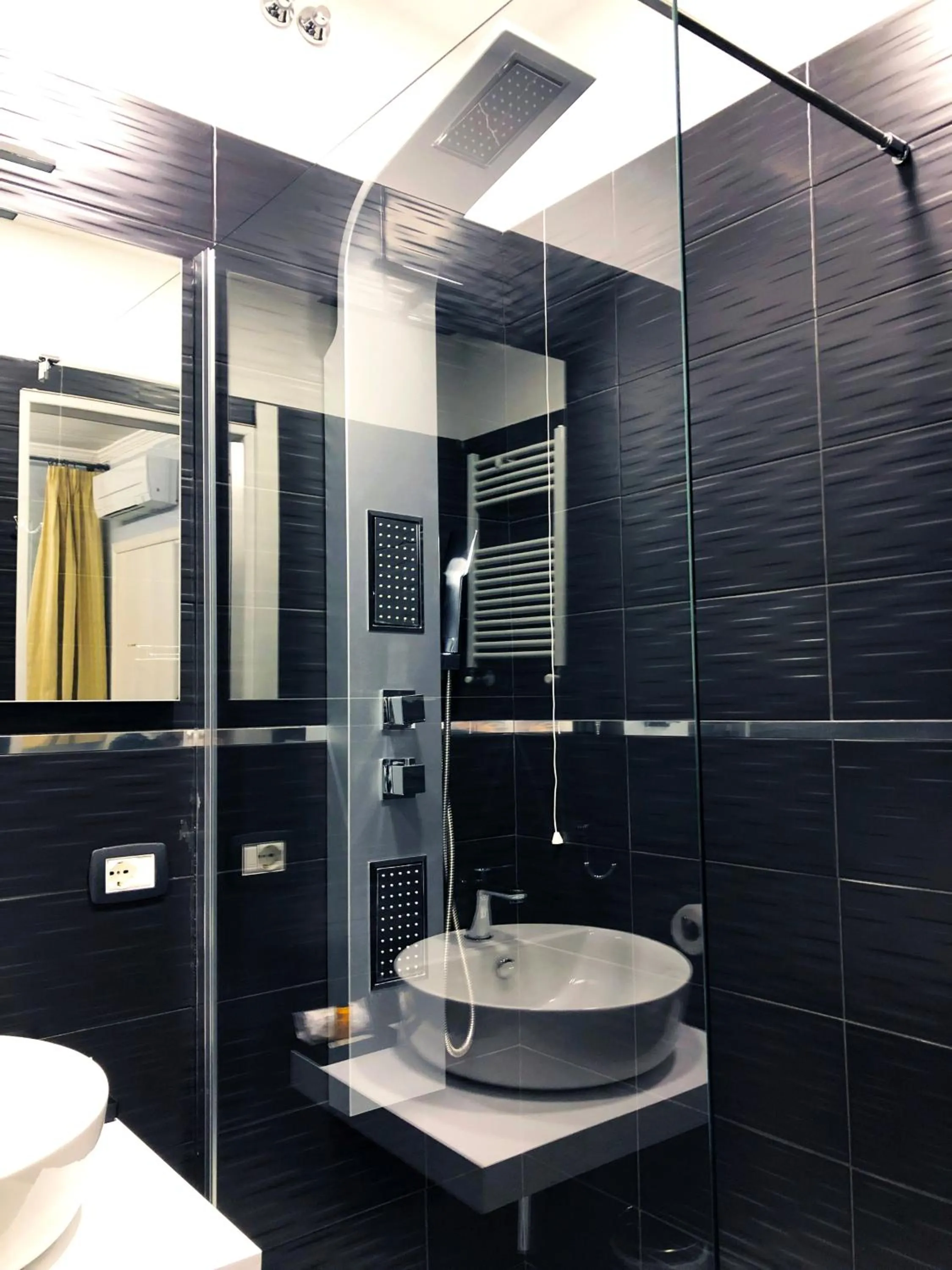 Bathroom in Hotel Gioia