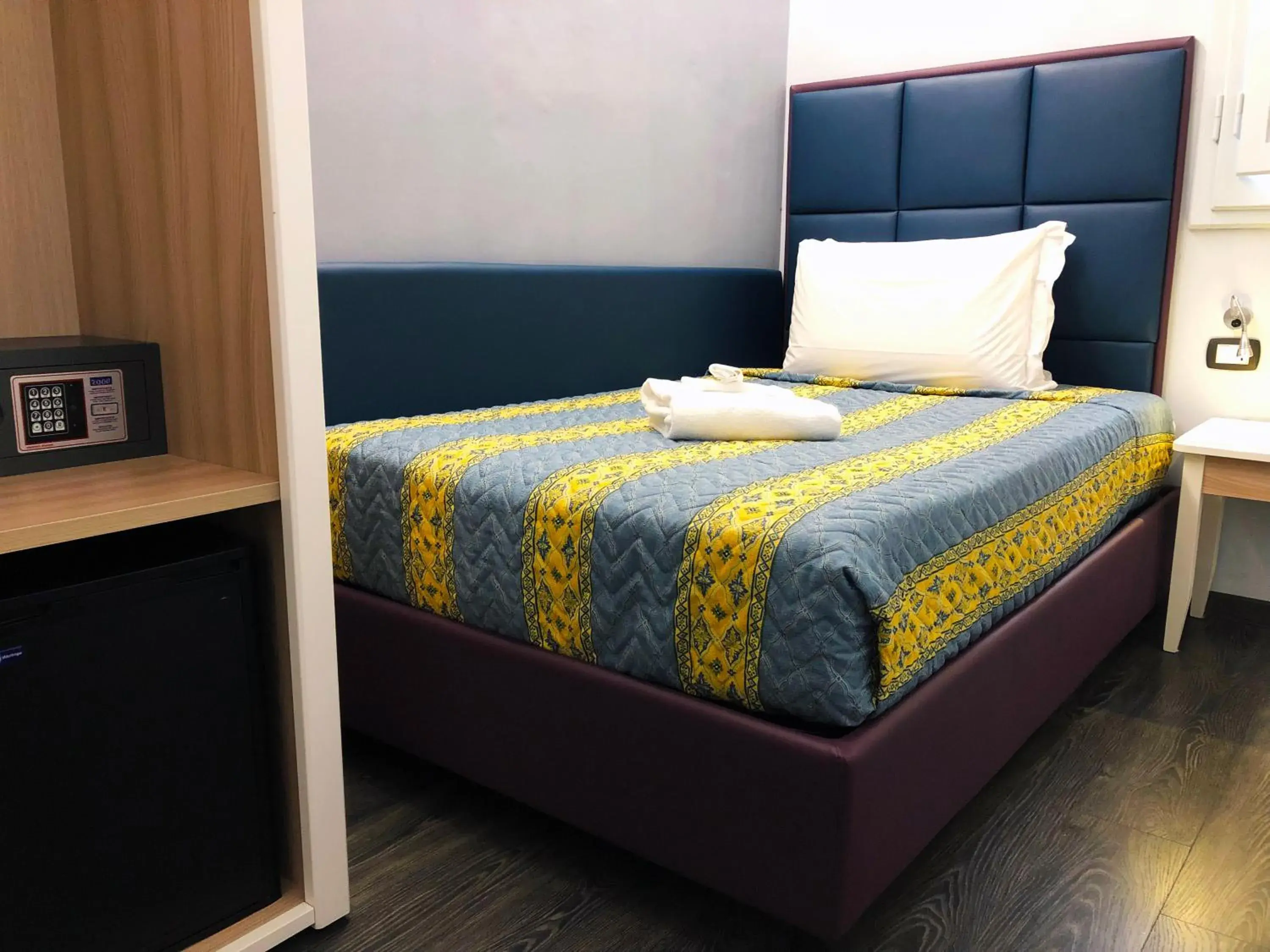 Single Room in Hotel Gioia Single Room in Hotel Gioia