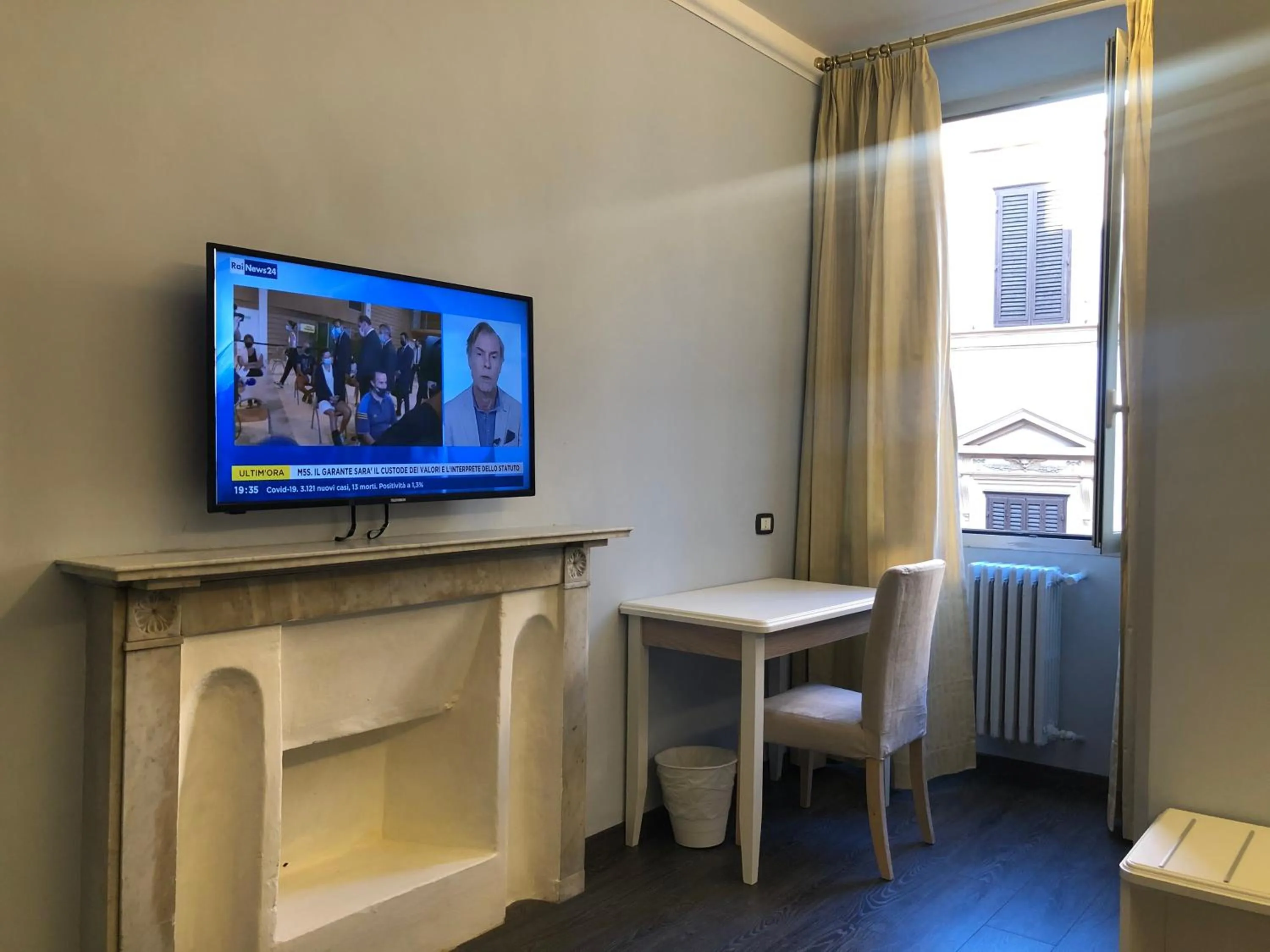 TV and multimedia in Hotel Gioia