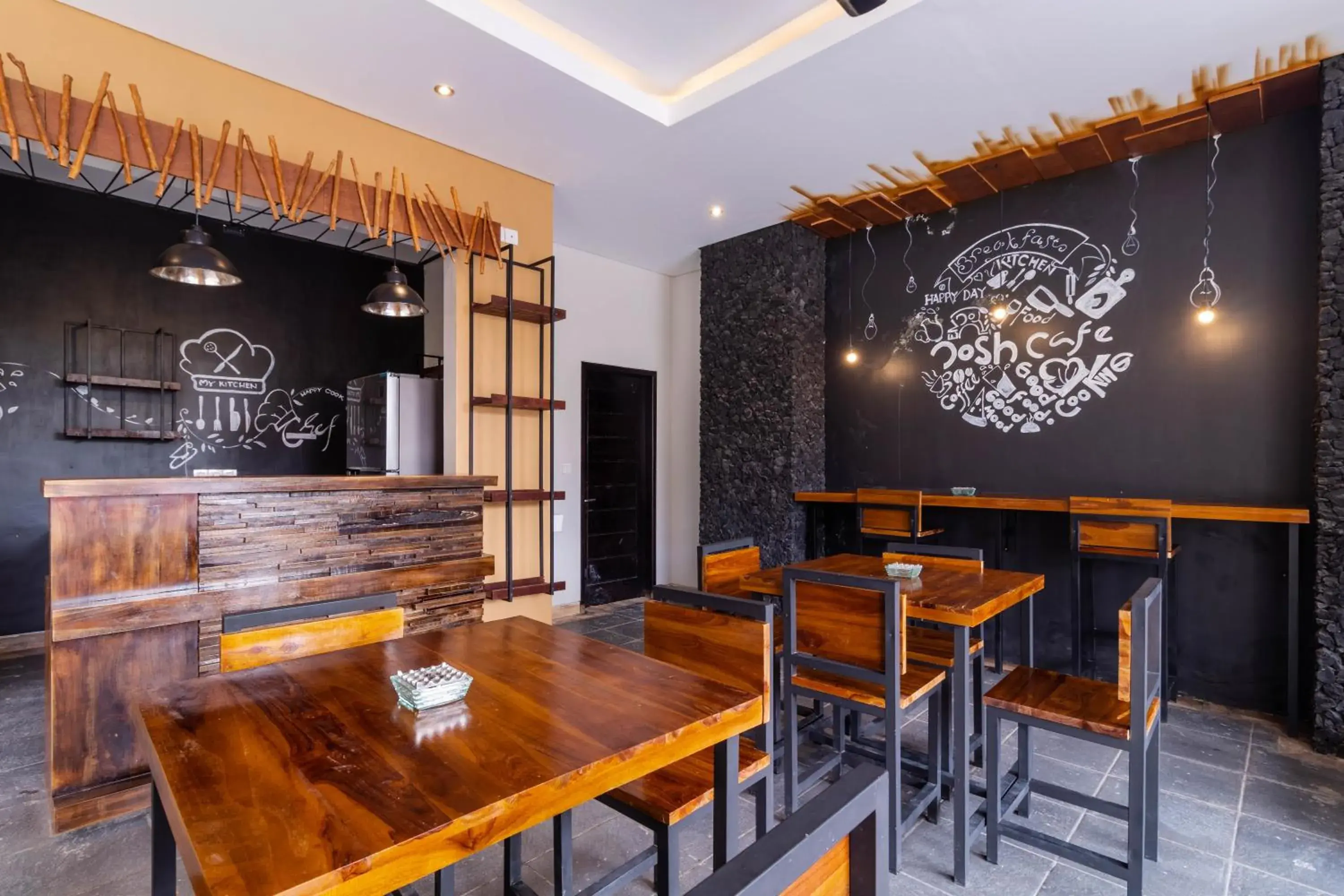 Restaurant/places to eat in Josh Guest House Restaurant/places to eat in Josh Guest House