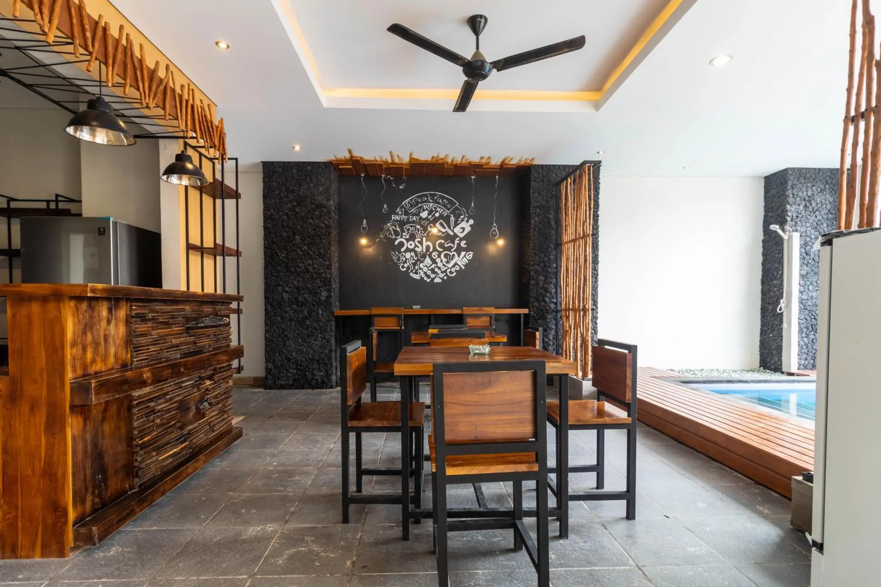 Lounge or bar in Josh Guest House Lounge or bar in Josh Guest House