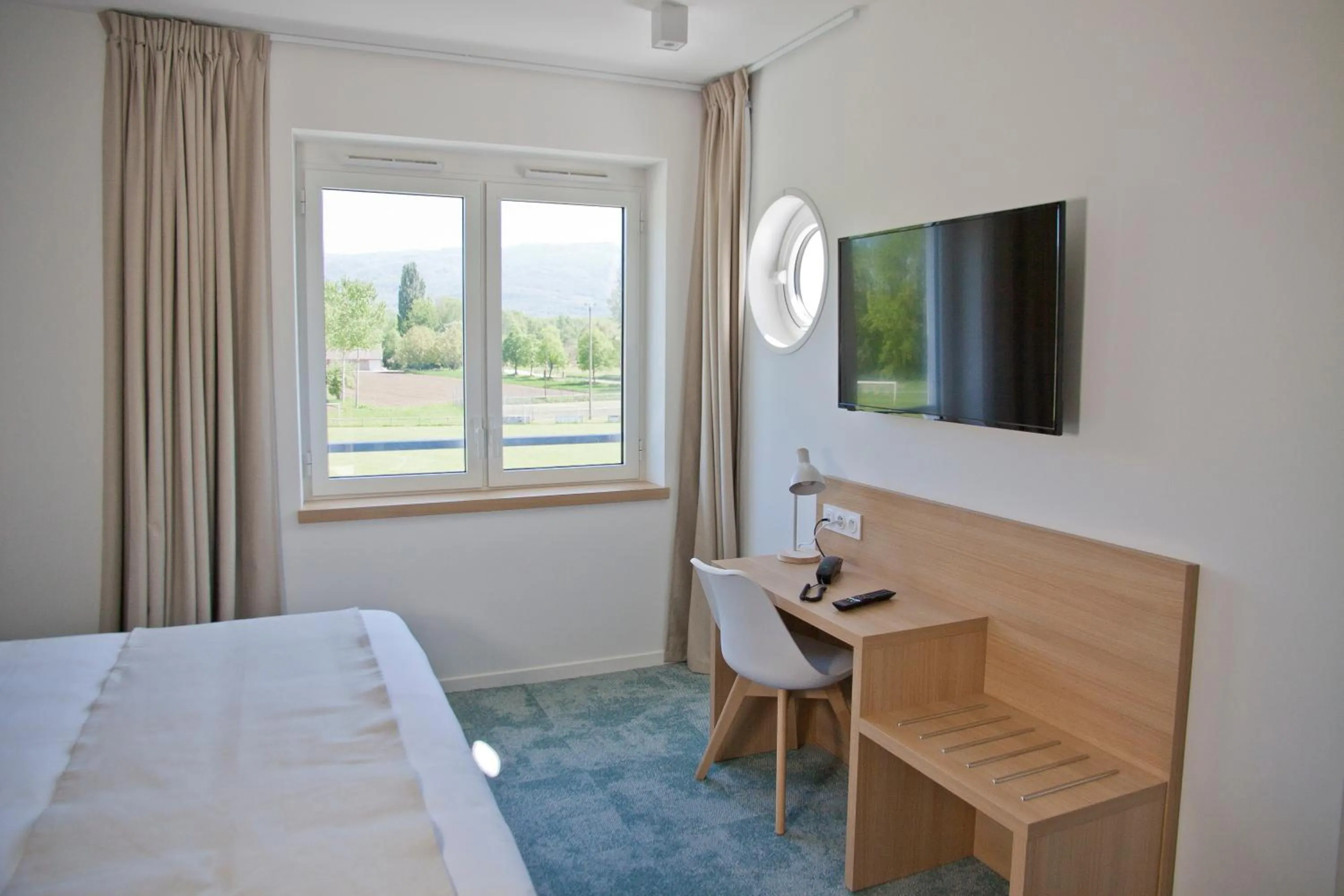 Photo of the whole room, Bed in SHANA Hôtel & Résidence