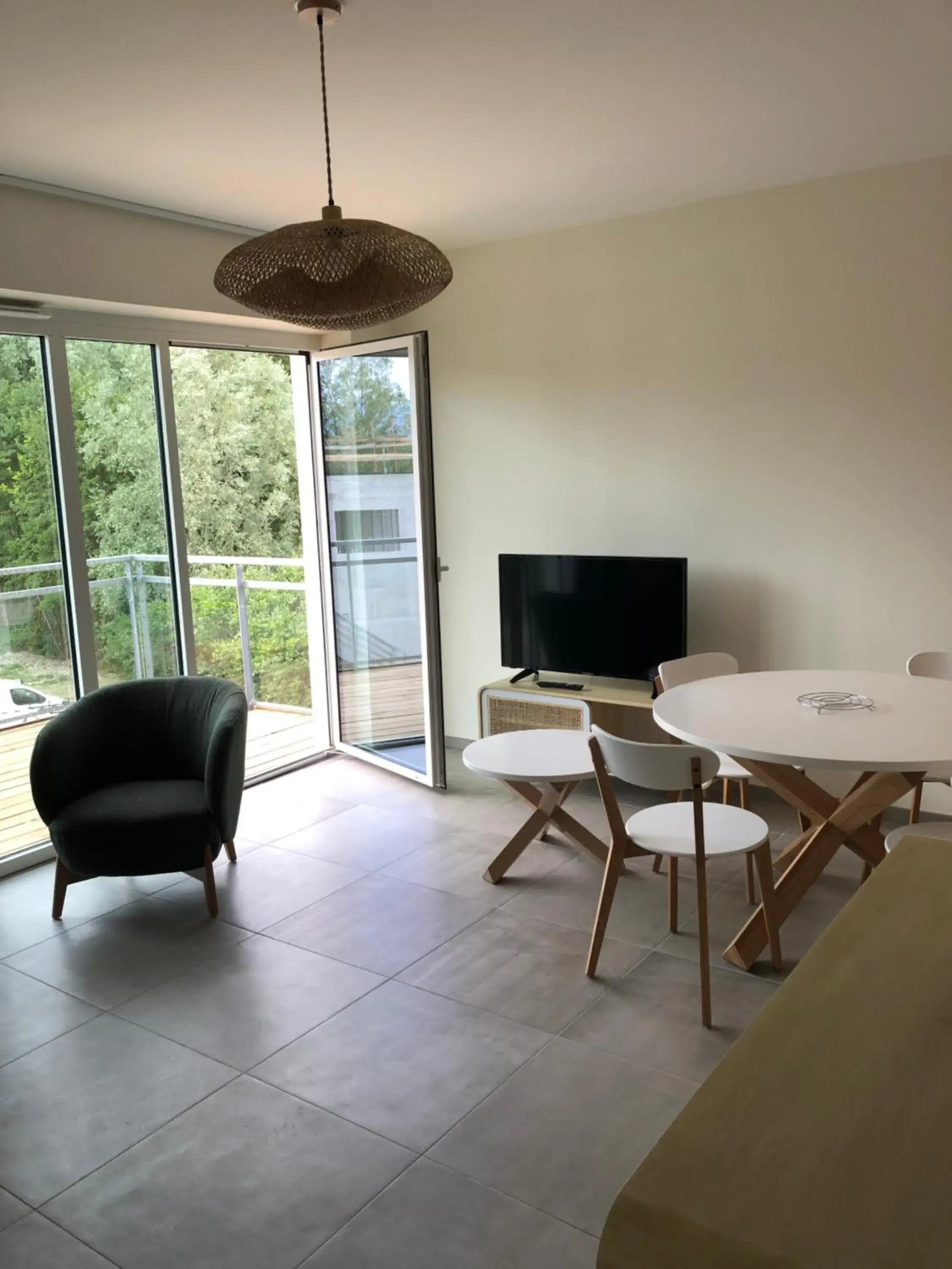 One-Bedroom Apartment with Terrace in Shana Hôtel et Résidence, Originals Relais One-Bedroom Apartment with Terrace in Shana Hôtel et Résidence, Originals Relais