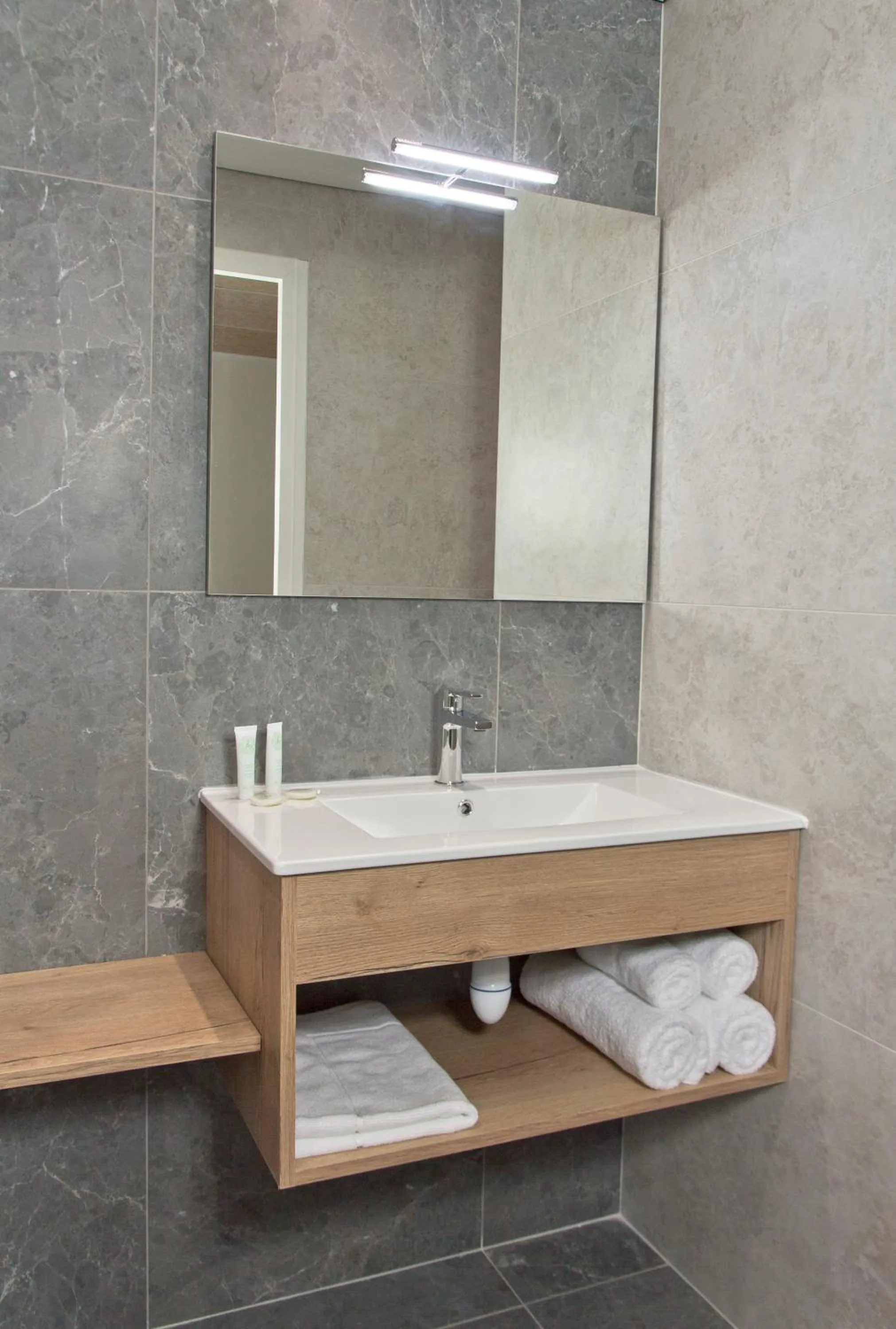 Bathroom in SHANA Hôtel & Résidence