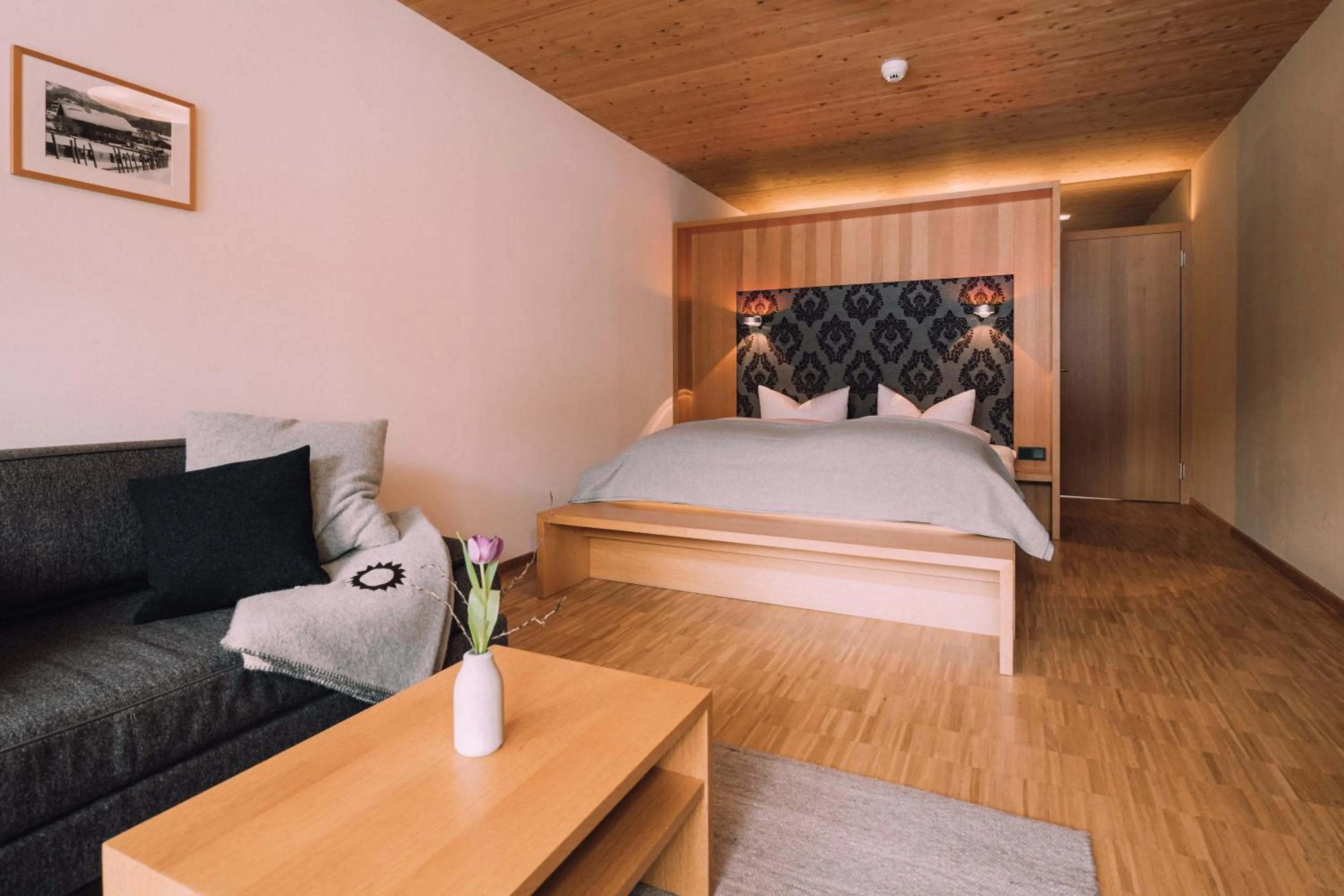 Family Suite with Balcony in Naturhotel Chesa Valisa