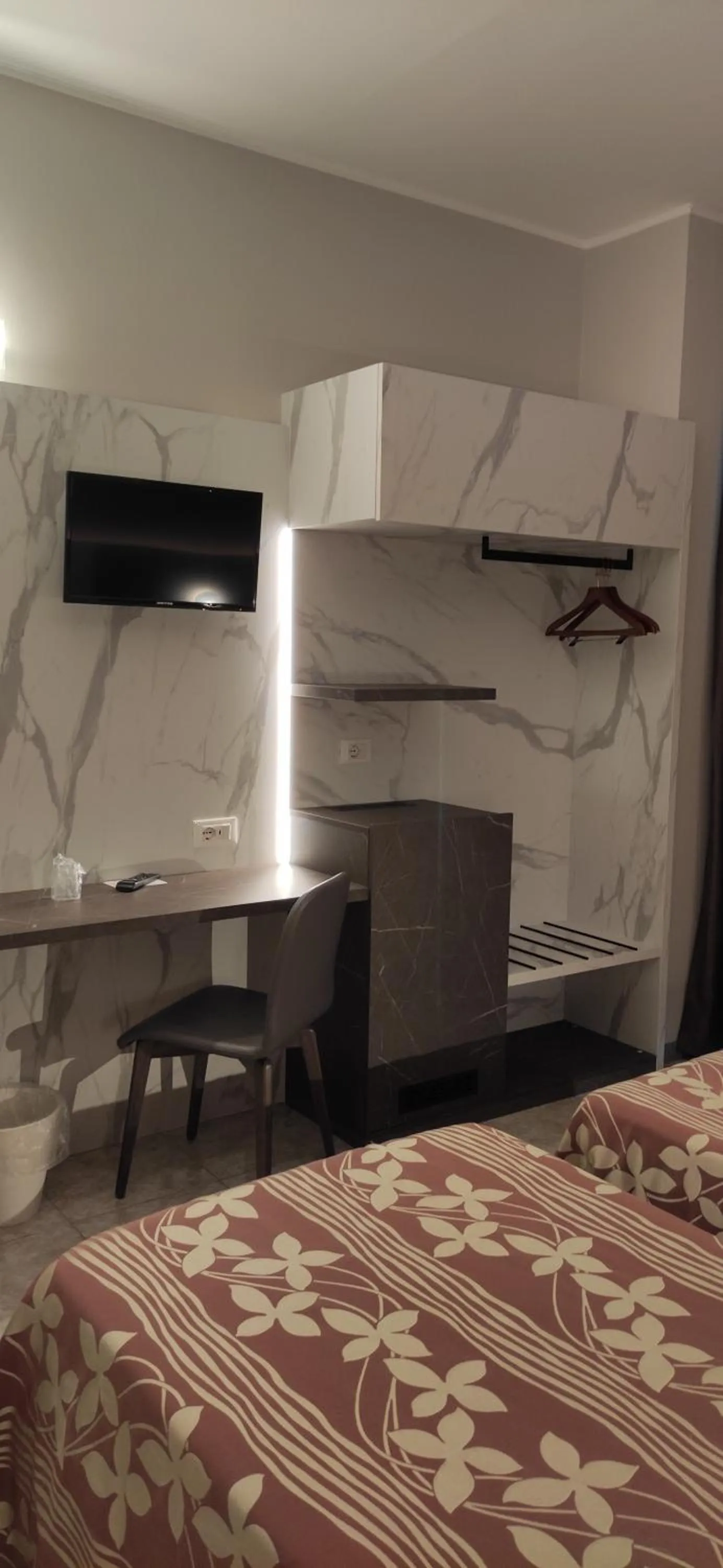 Photo of the whole room, Bed in Hotel Mistral