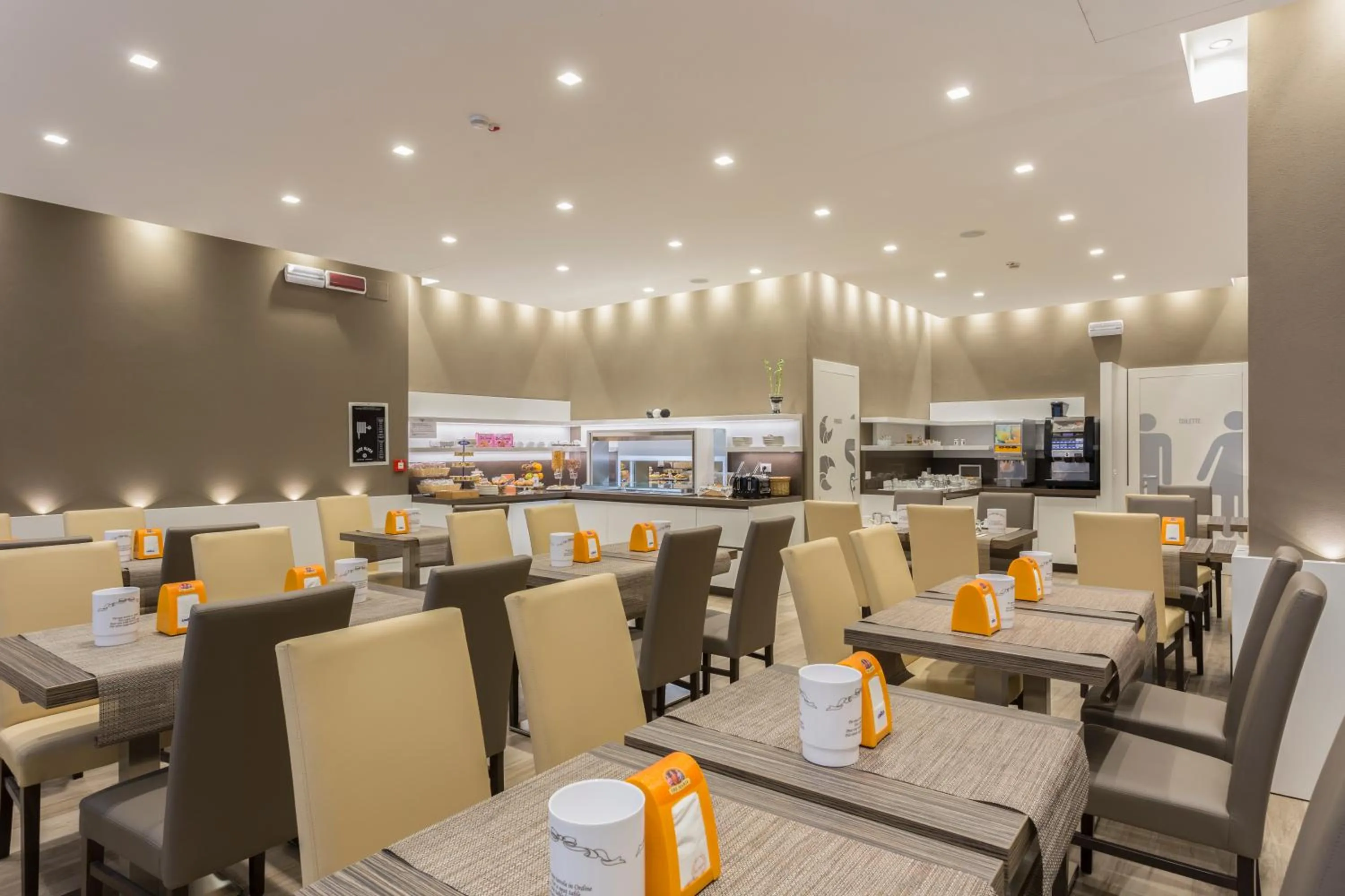 Breakfast in Hotel Mistral