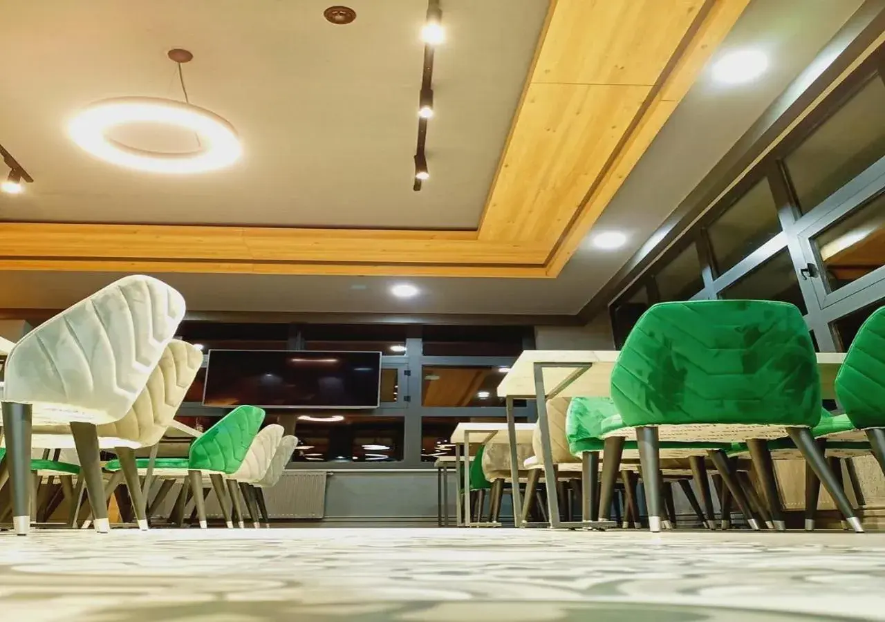 Restaurant/places to eat in Dinamik Otel Sarıkamış Restaurant/places to eat in Dinamik Otel Sarıkamış