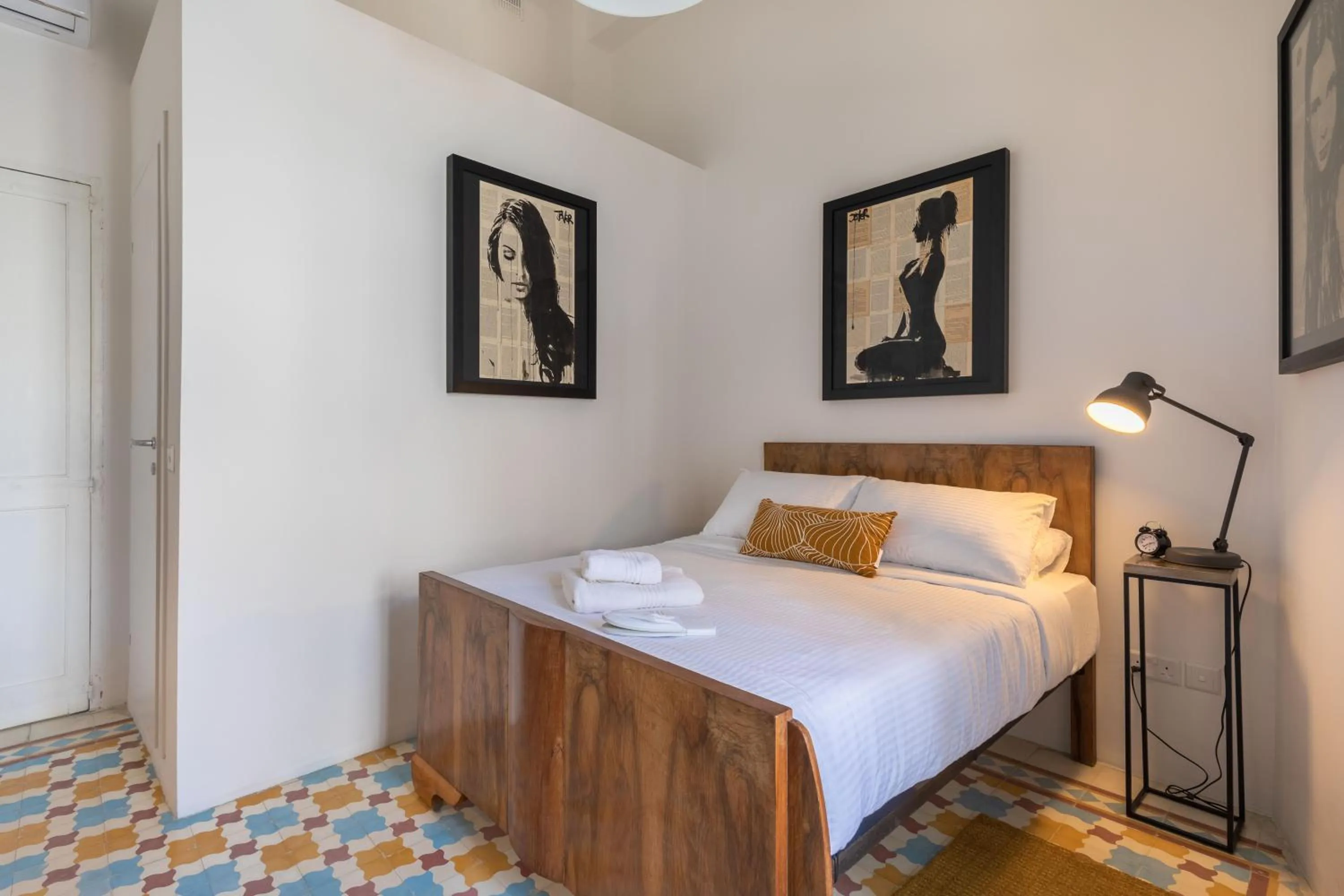 Bed in Mosta Dome B&B