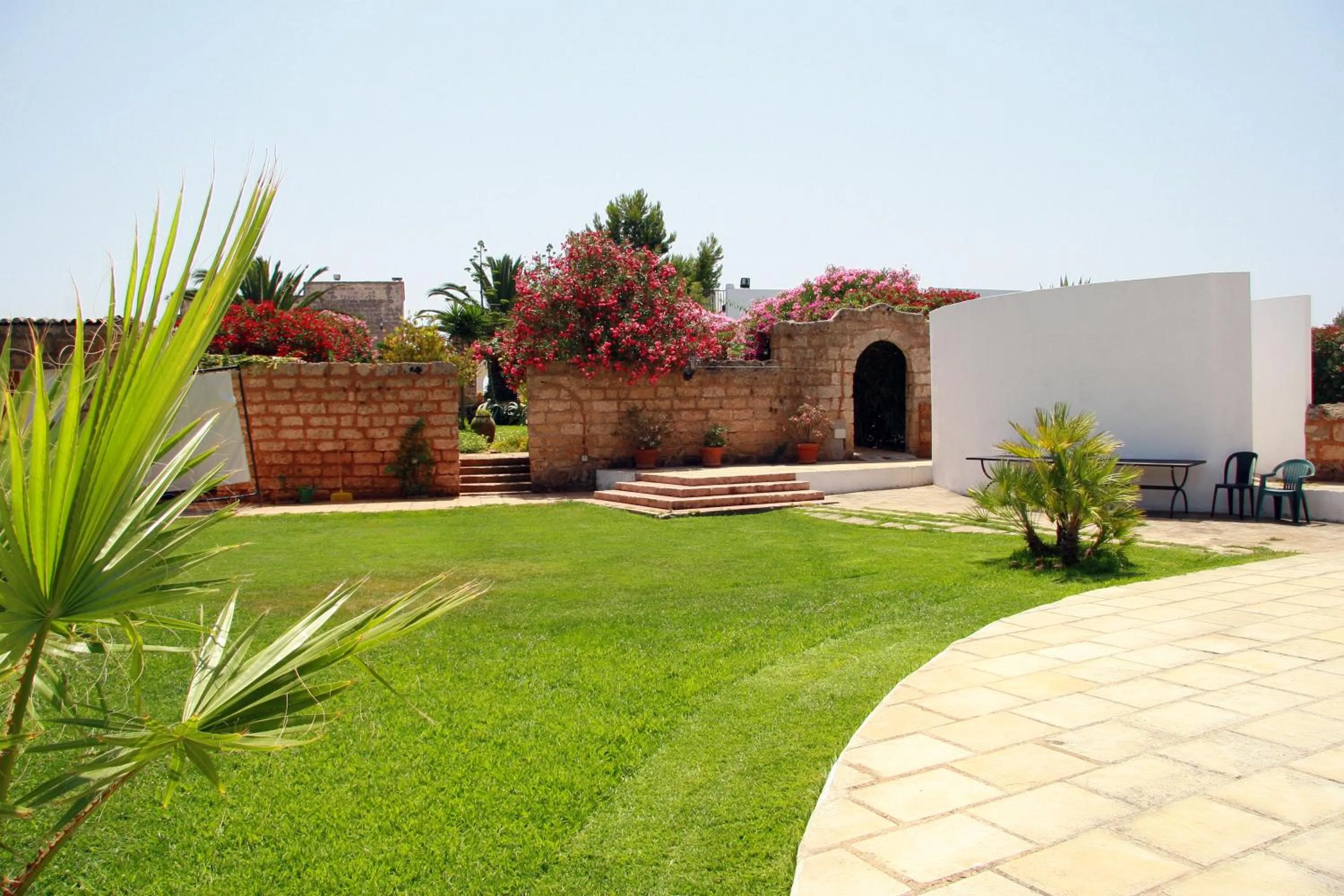 Garden in RELAIS MASSERIA CASINA DEI CARI