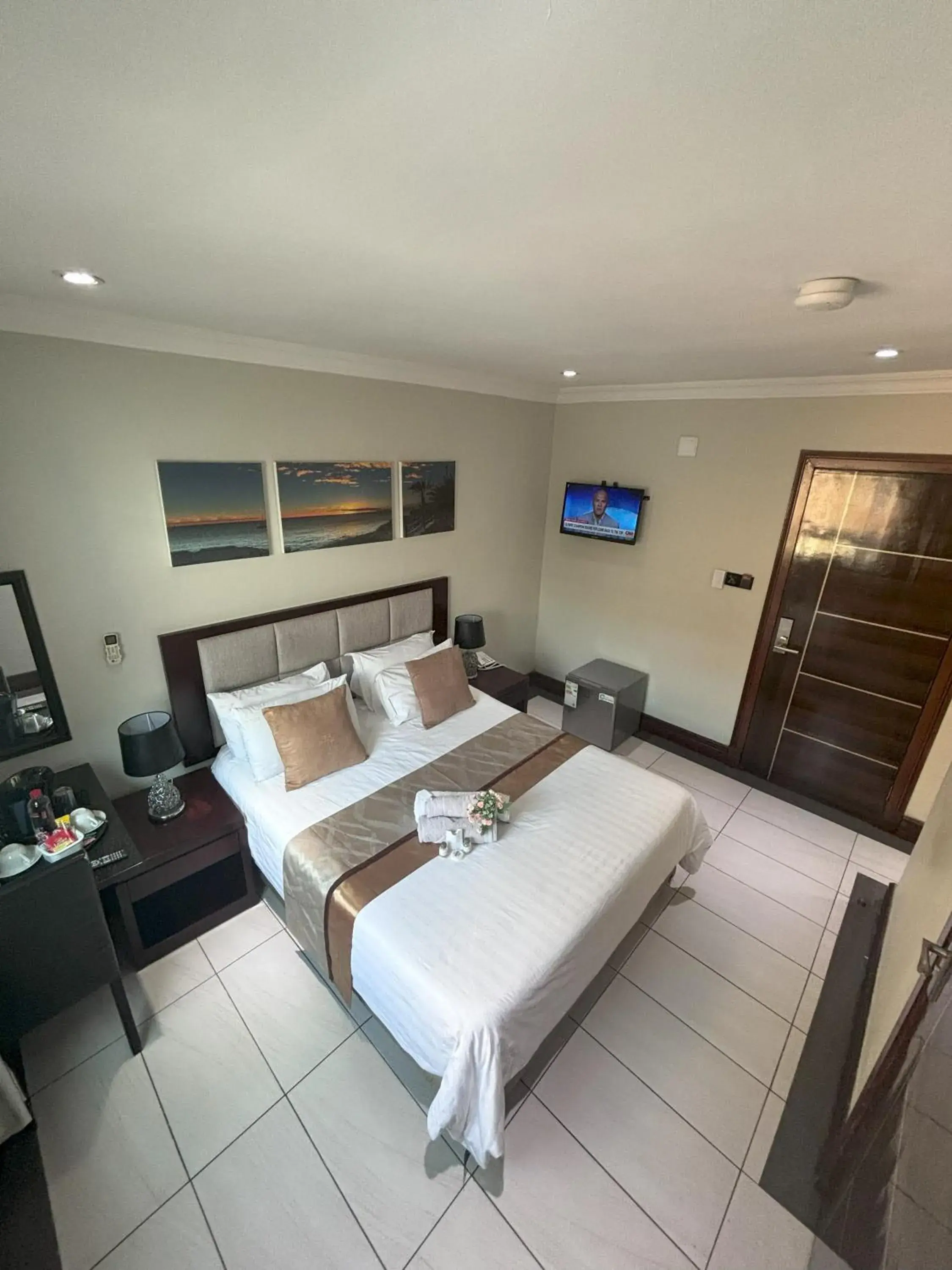 Bedroom, Bed in The Pillows Suite Bedroom, Bed in The Pillows Suite