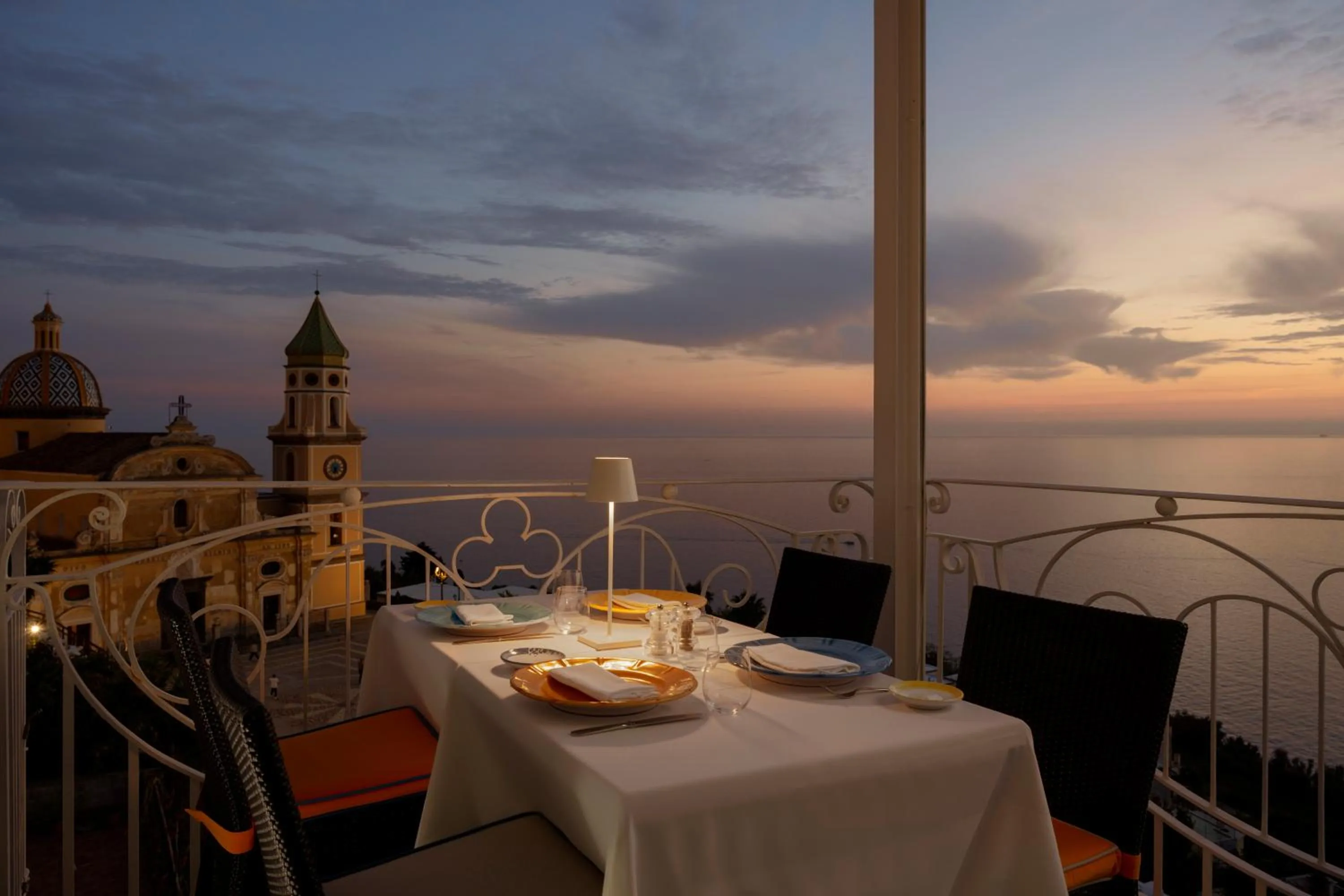 Restaurant/places to eat in Tramonto d'Oro