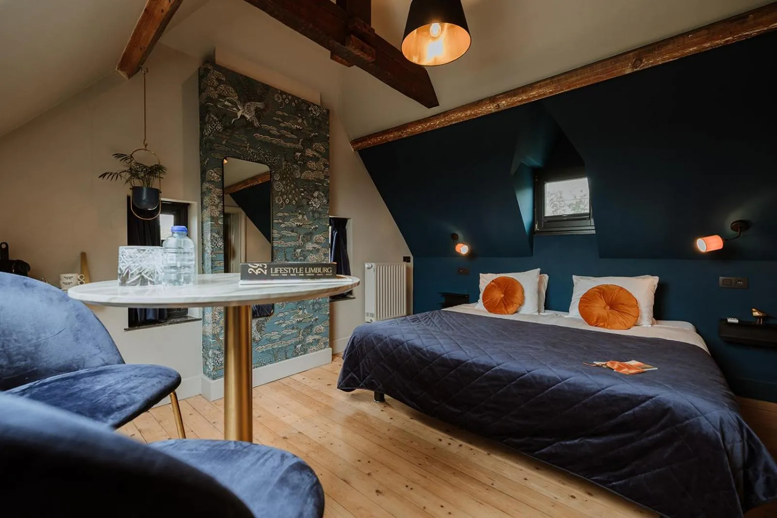 Bed in B&B het Notarishuis - authentiek verblijf nabij Maastricht