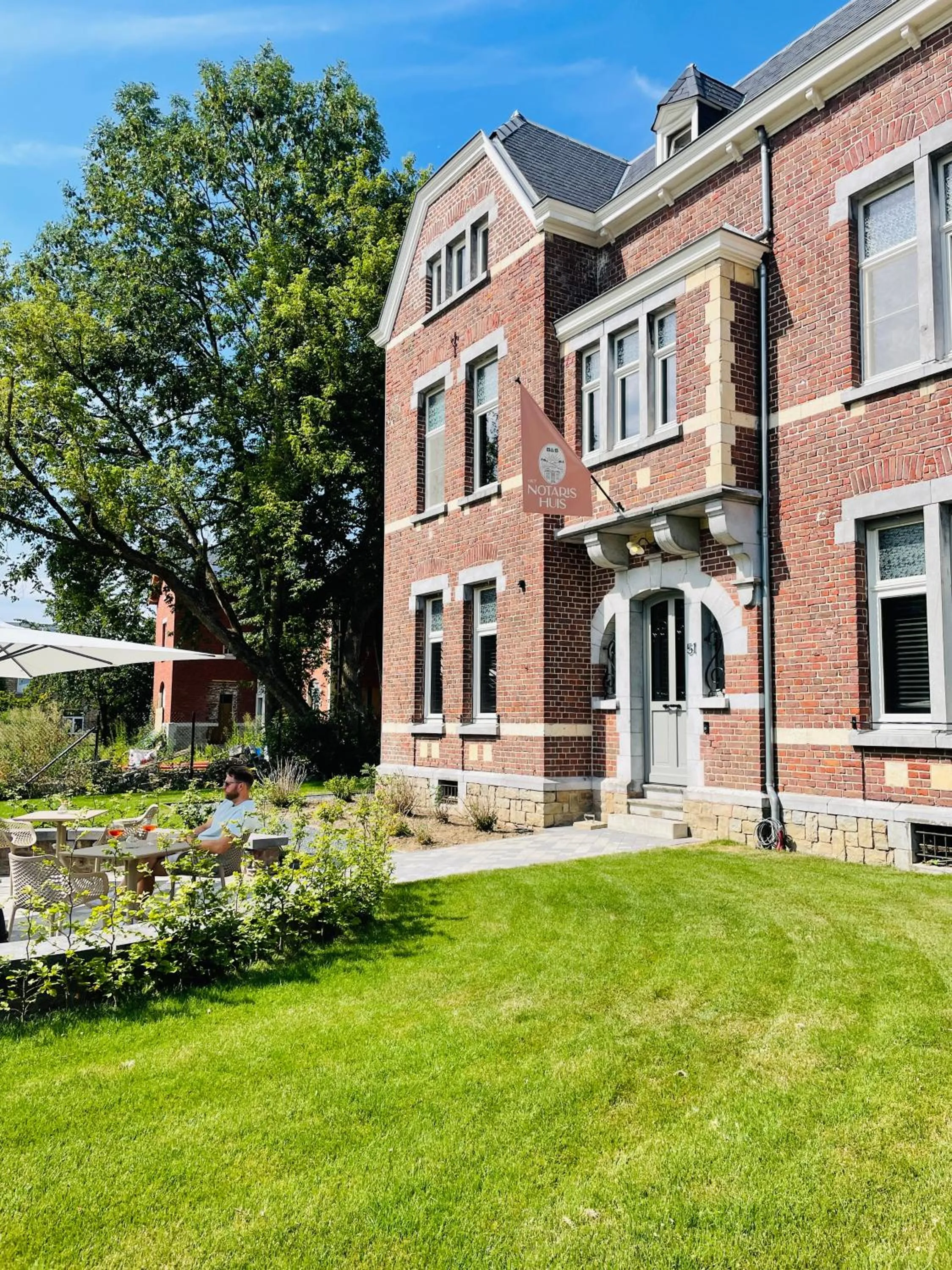 Property building in B&B het Notarishuis - authentiek verblijf nabij Maastricht