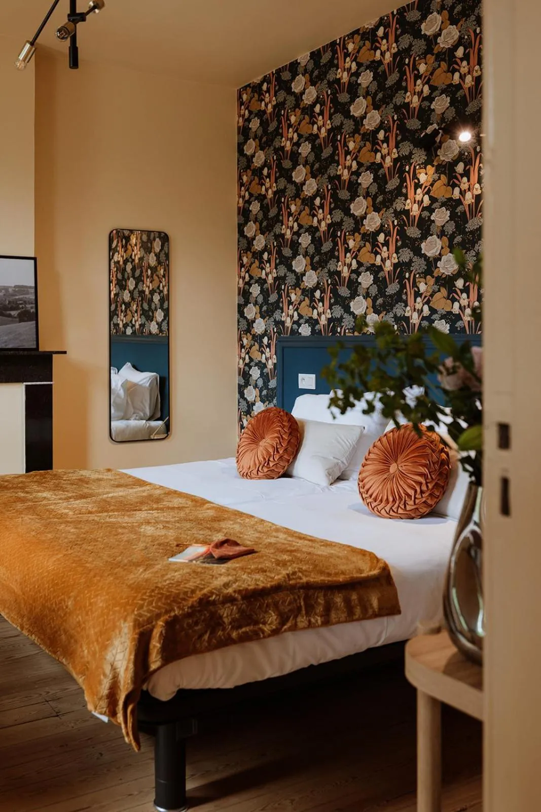 Bed in B&B het Notarishuis - authentiek verblijf nabij Maastricht