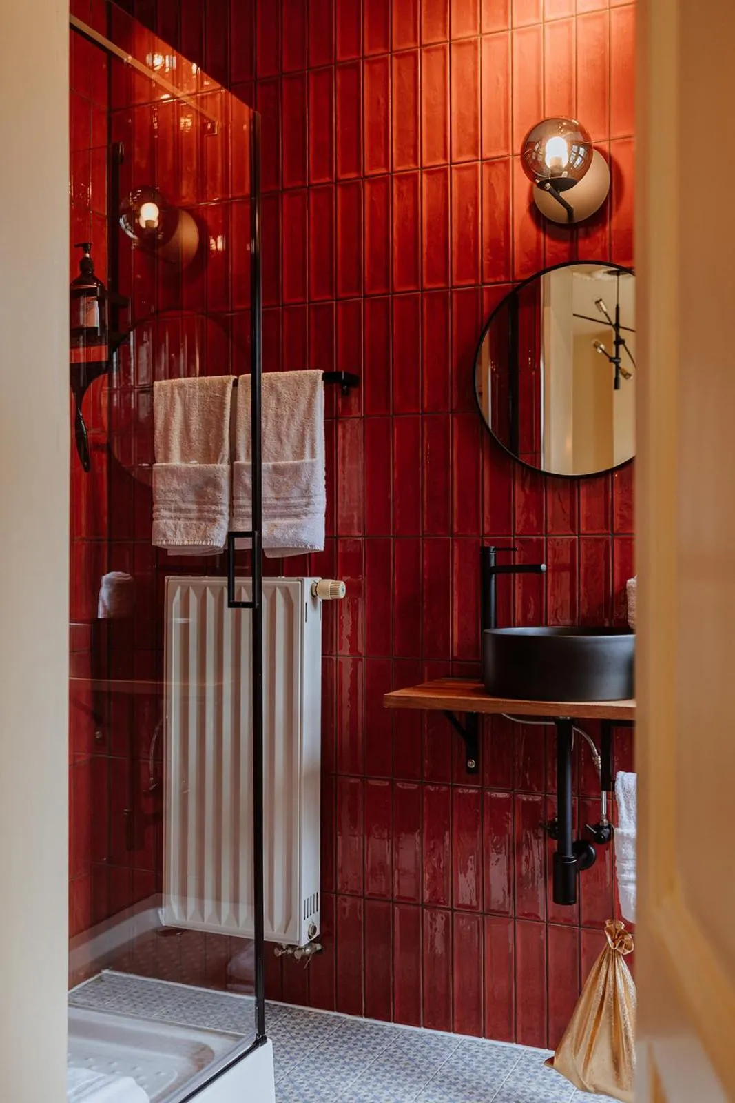 Shower in B&B het Notarishuis - authentiek verblijf nabij Maastricht