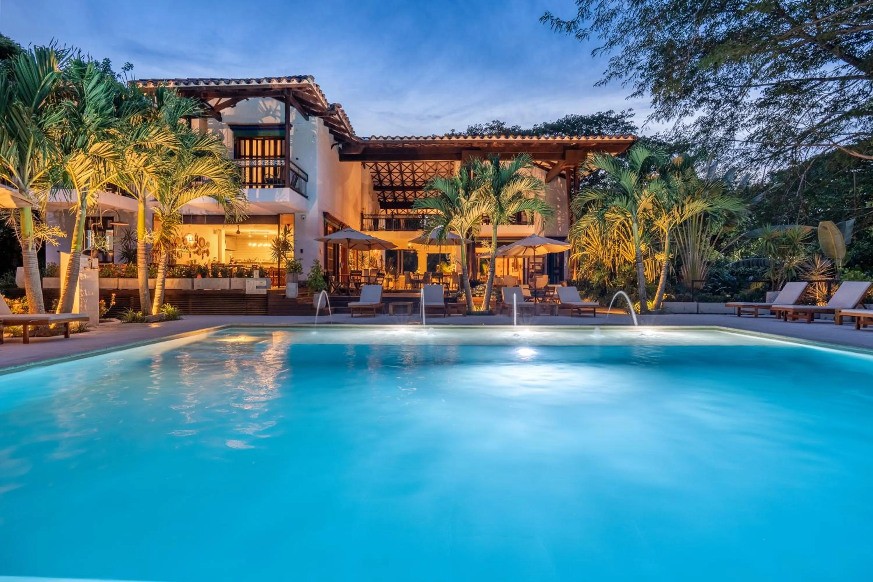 Swimming pool in Casa Jacaranda Hotel Boutique -Cauca Viejo- Mayores de 14 años