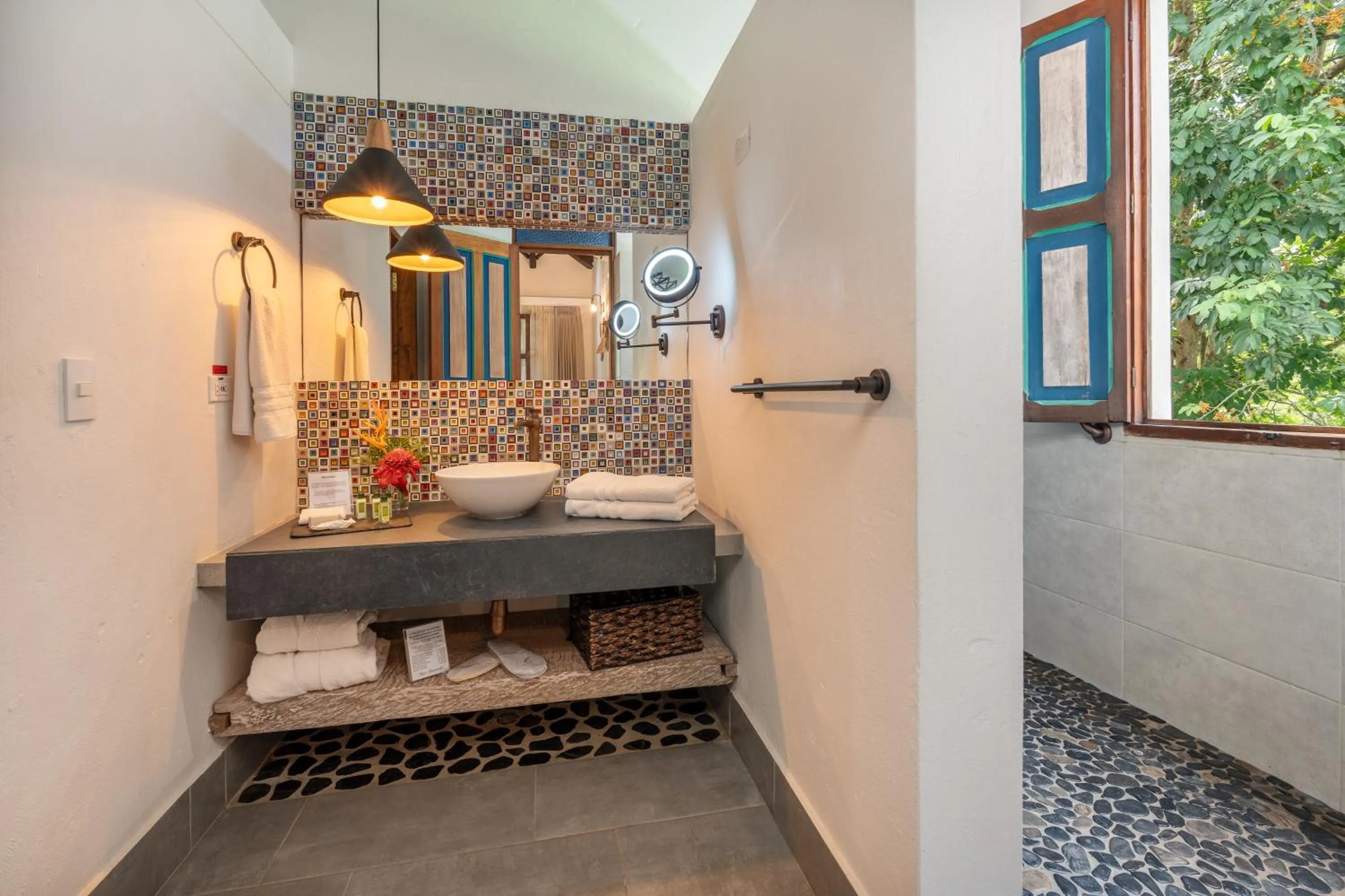 Bathroom in Casa Jacaranda Hotel Boutique -Cauca Viejo- Mayores de 14 años