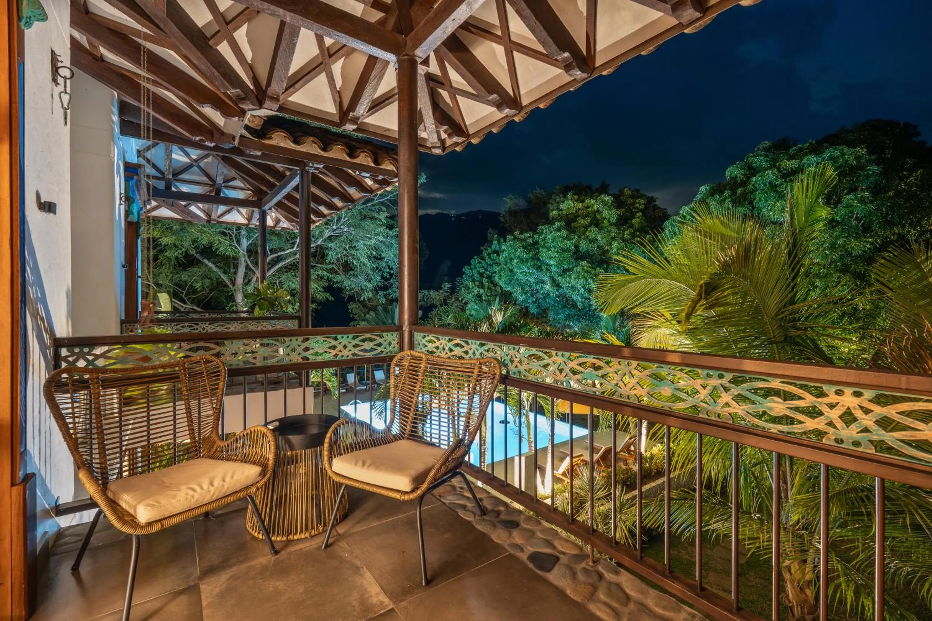 Balcony/Terrace in Casa Jacaranda Hotel Boutique -Cauca Viejo- Mayores de 14 años
