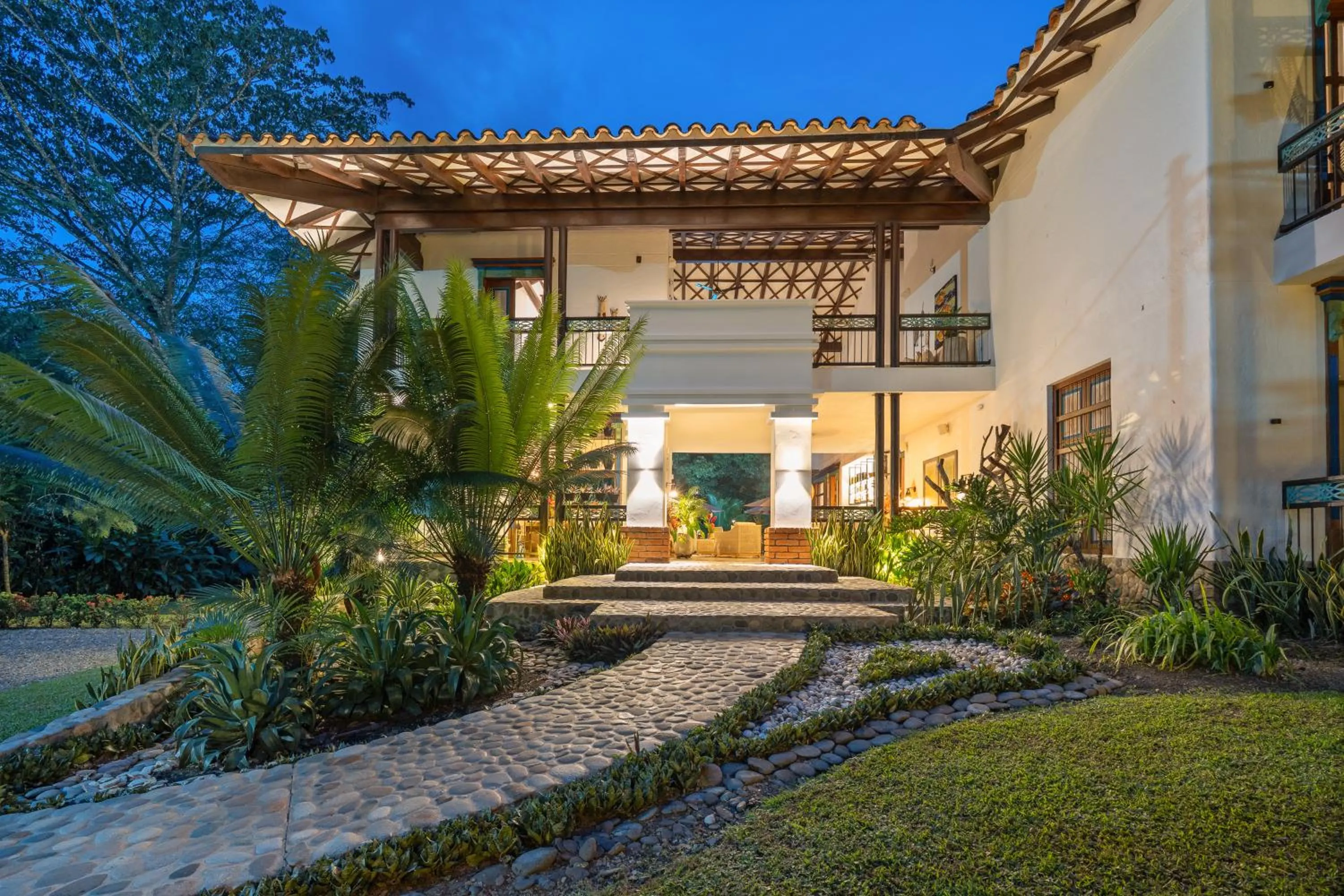 Property building in Casa Jacaranda Hotel Boutique -Cauca Viejo- Mayores de 14 años