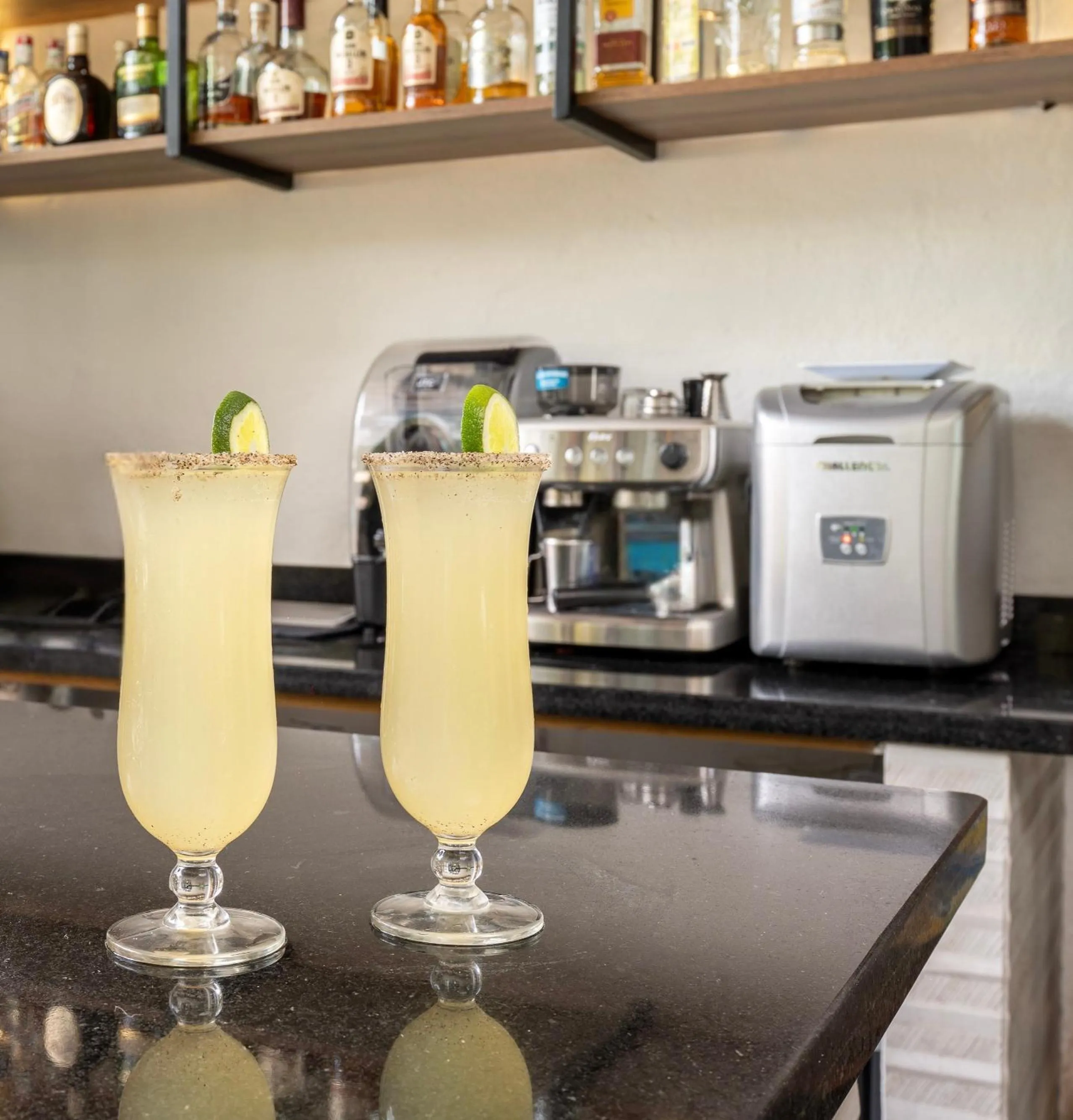 Lounge or bar in Casa Jacaranda Hotel Boutique -Cauca Viejo- Mayores de 14 años