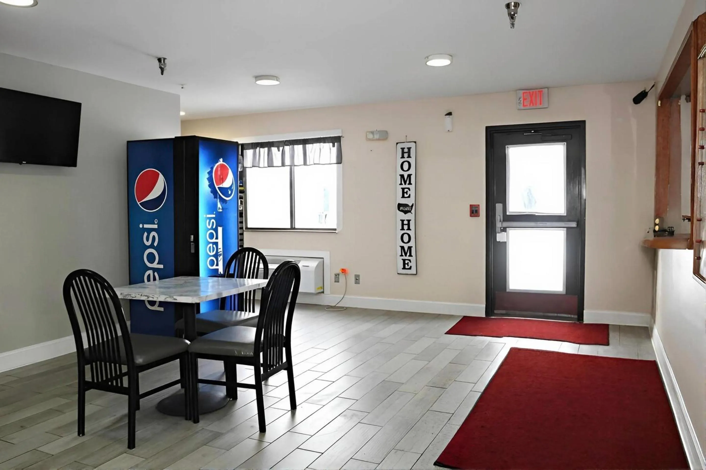 Lobby or reception in Rodeway Inn Hibbing