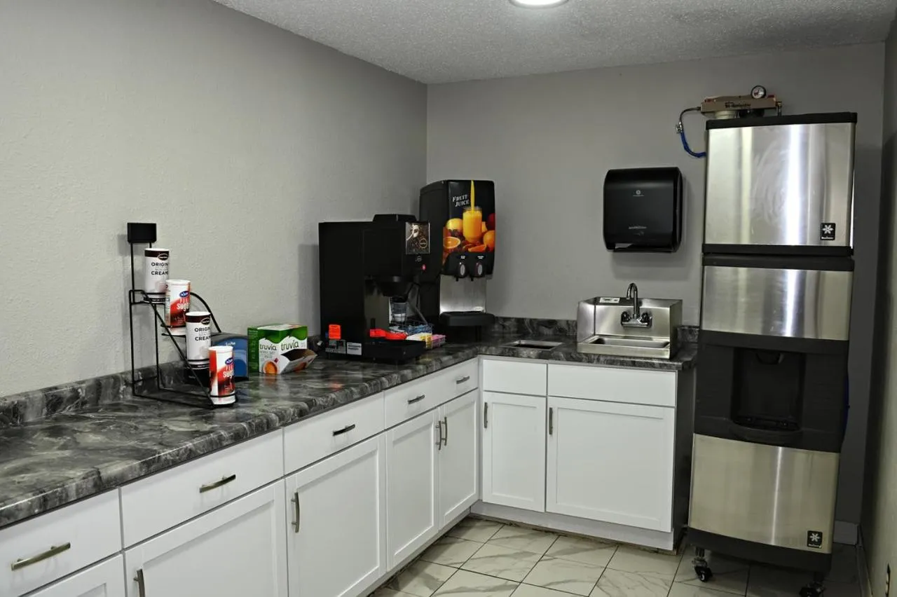 Coffee/tea facilities in Hibbing Inn and Suites