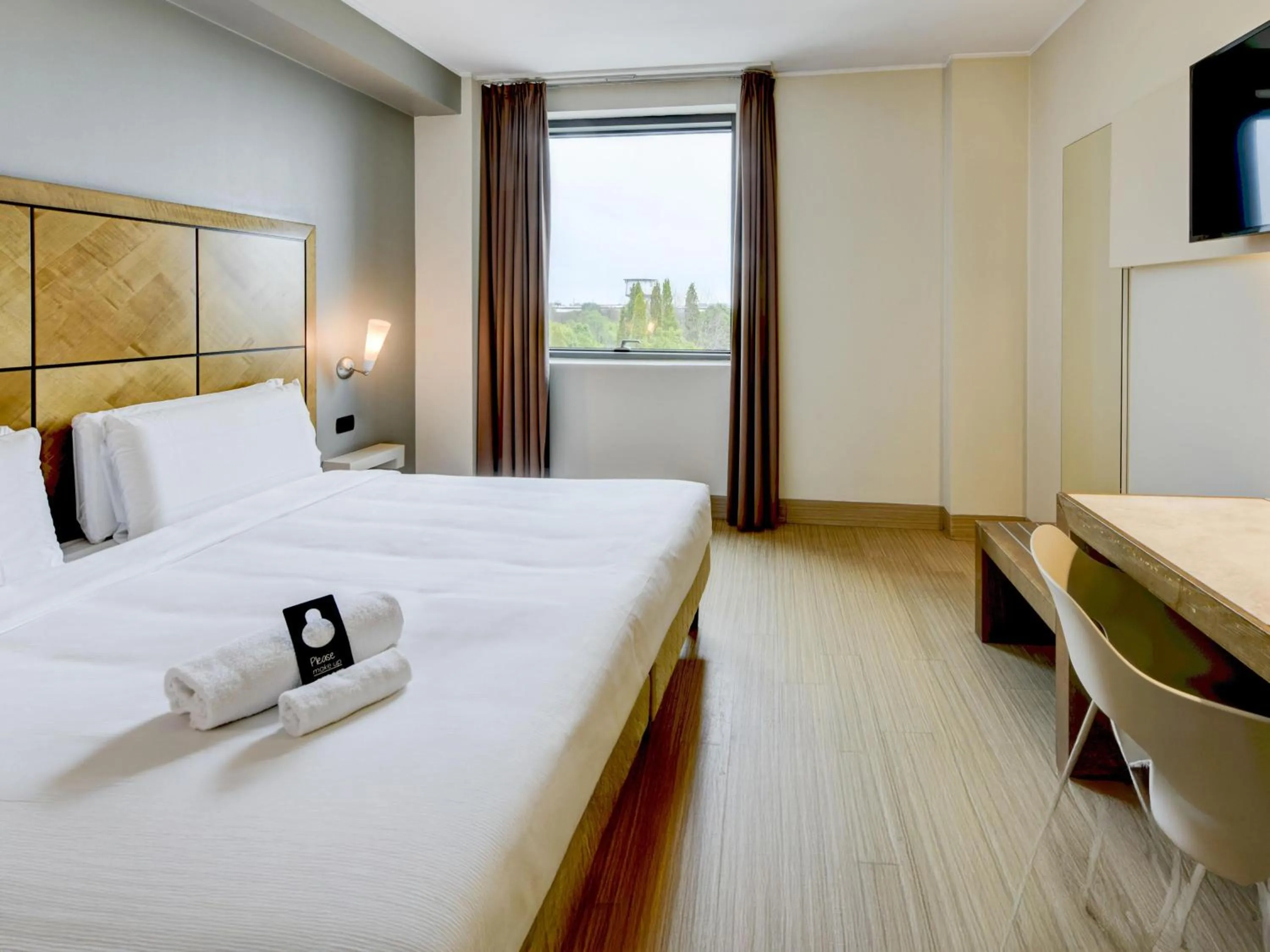 Photo of the whole room, Bed in B&B HOTEL Padova