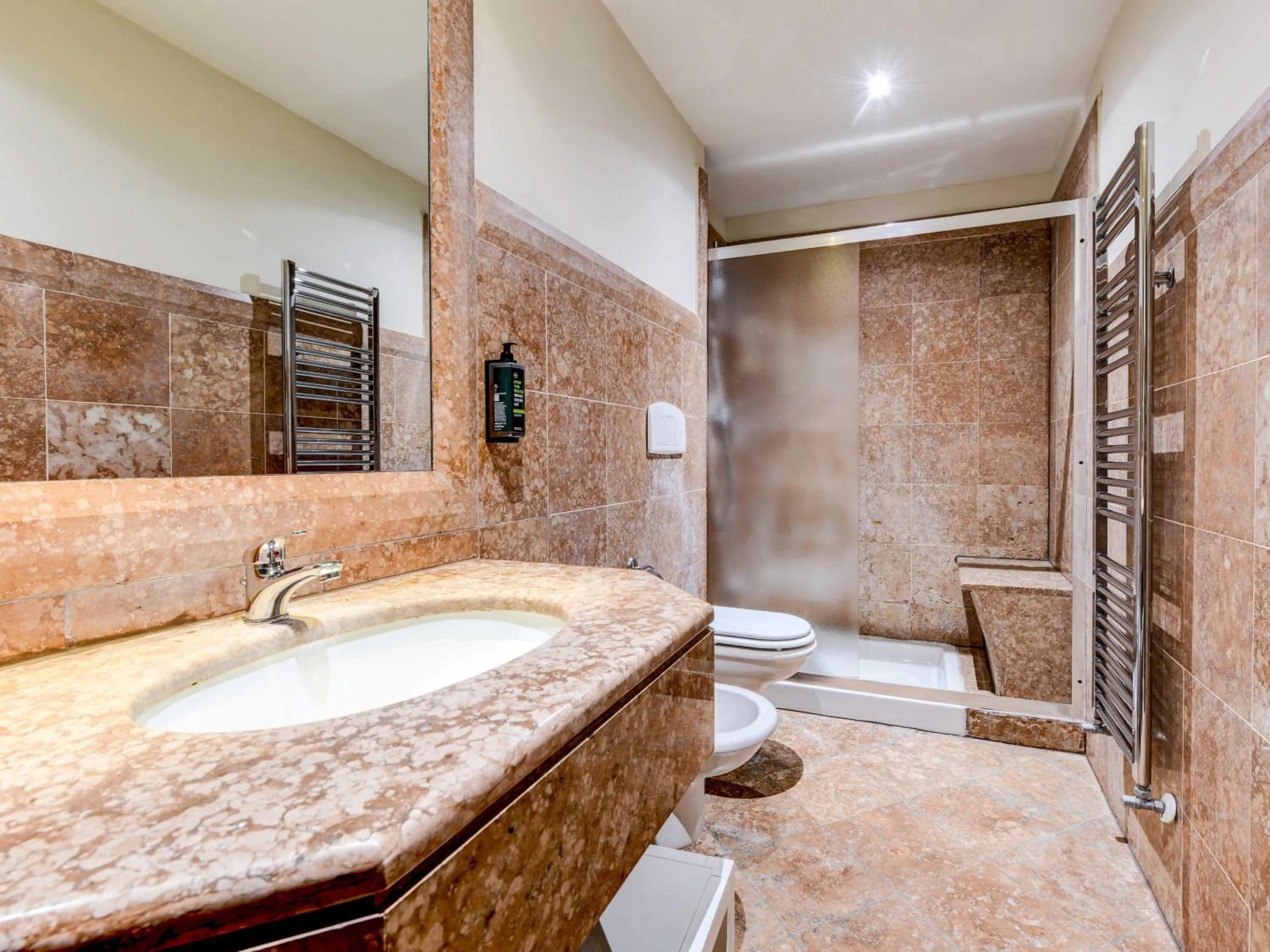 Bathroom in B&B HOTEL Padova