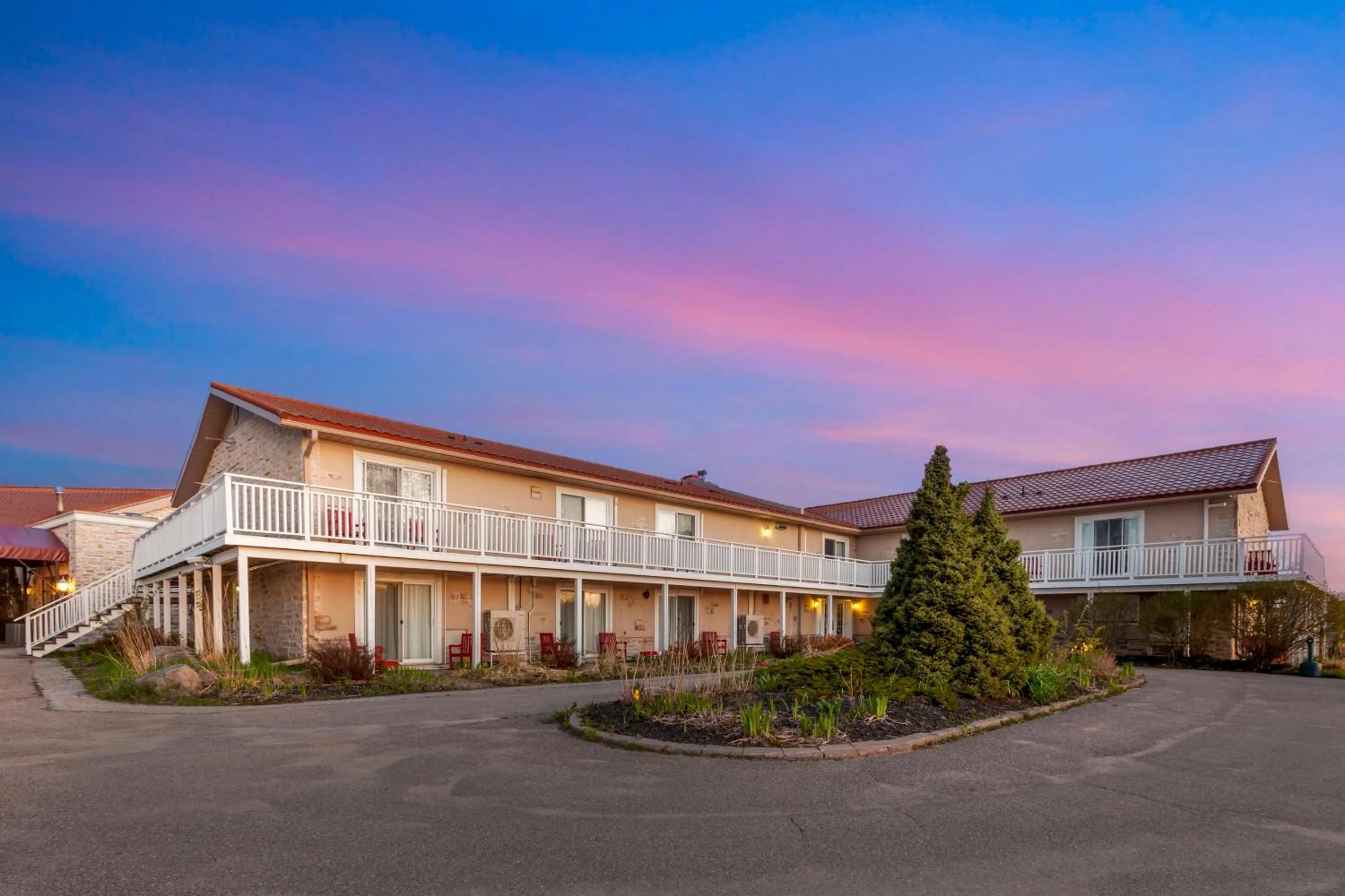 Property building in Christie's Mill Inn & Spa - BW Premier Collection