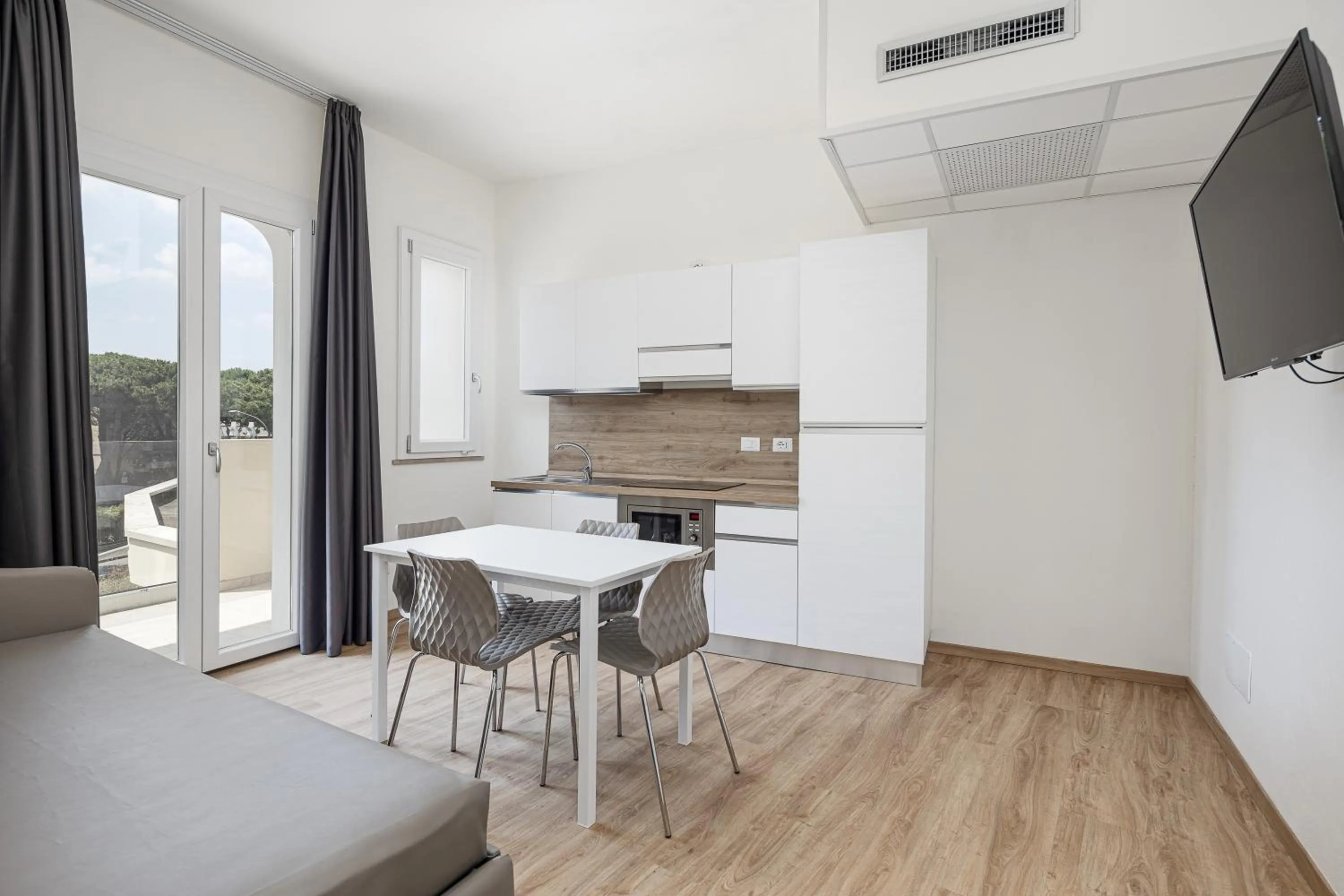 Kitchen or kitchenette in Hotel Schiller