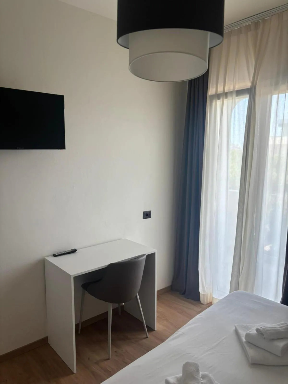 Bedroom, Bed in Hotel Schiller