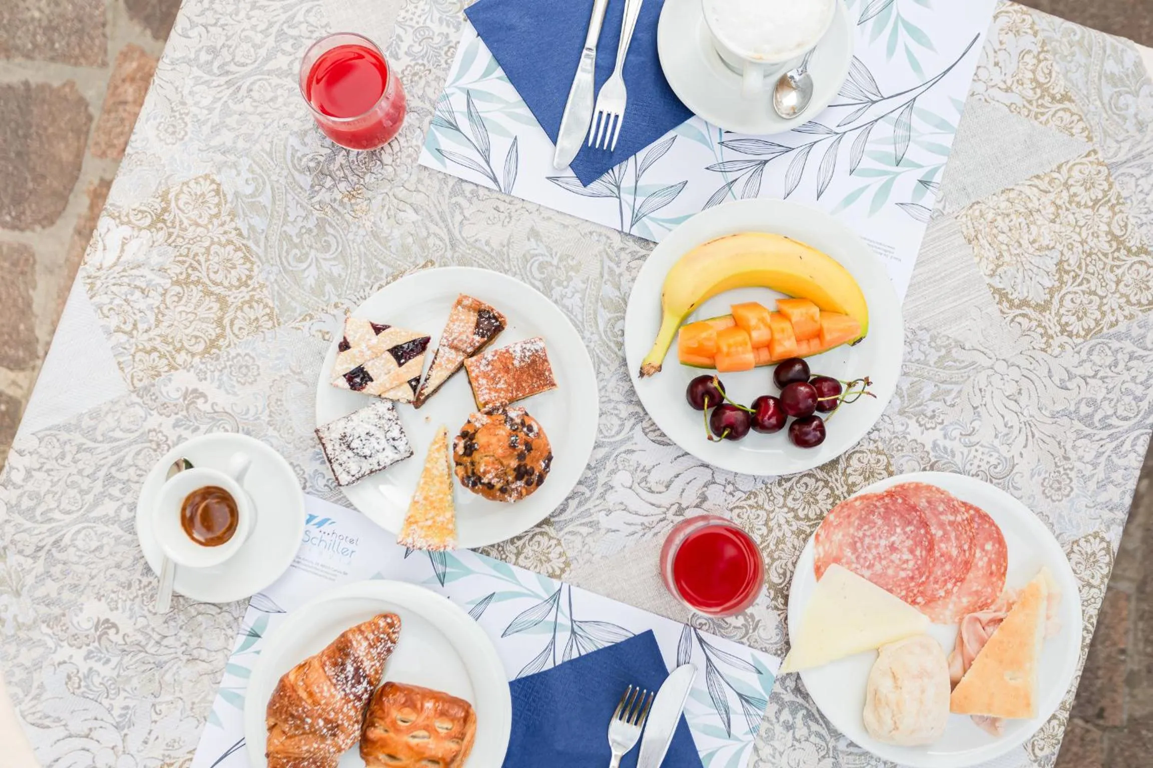 Breakfast in Hotel Schiller